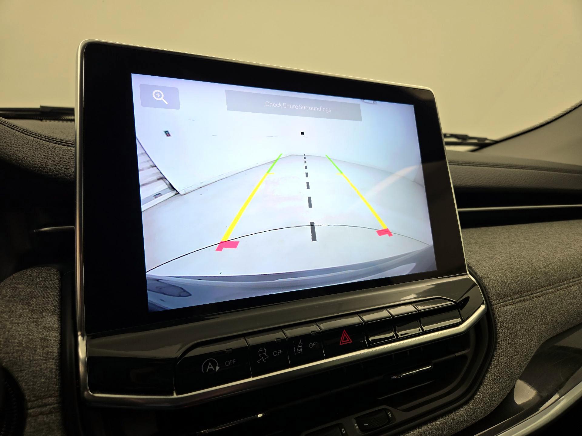 Thumbnail: 2022 Jeep Compass - 14