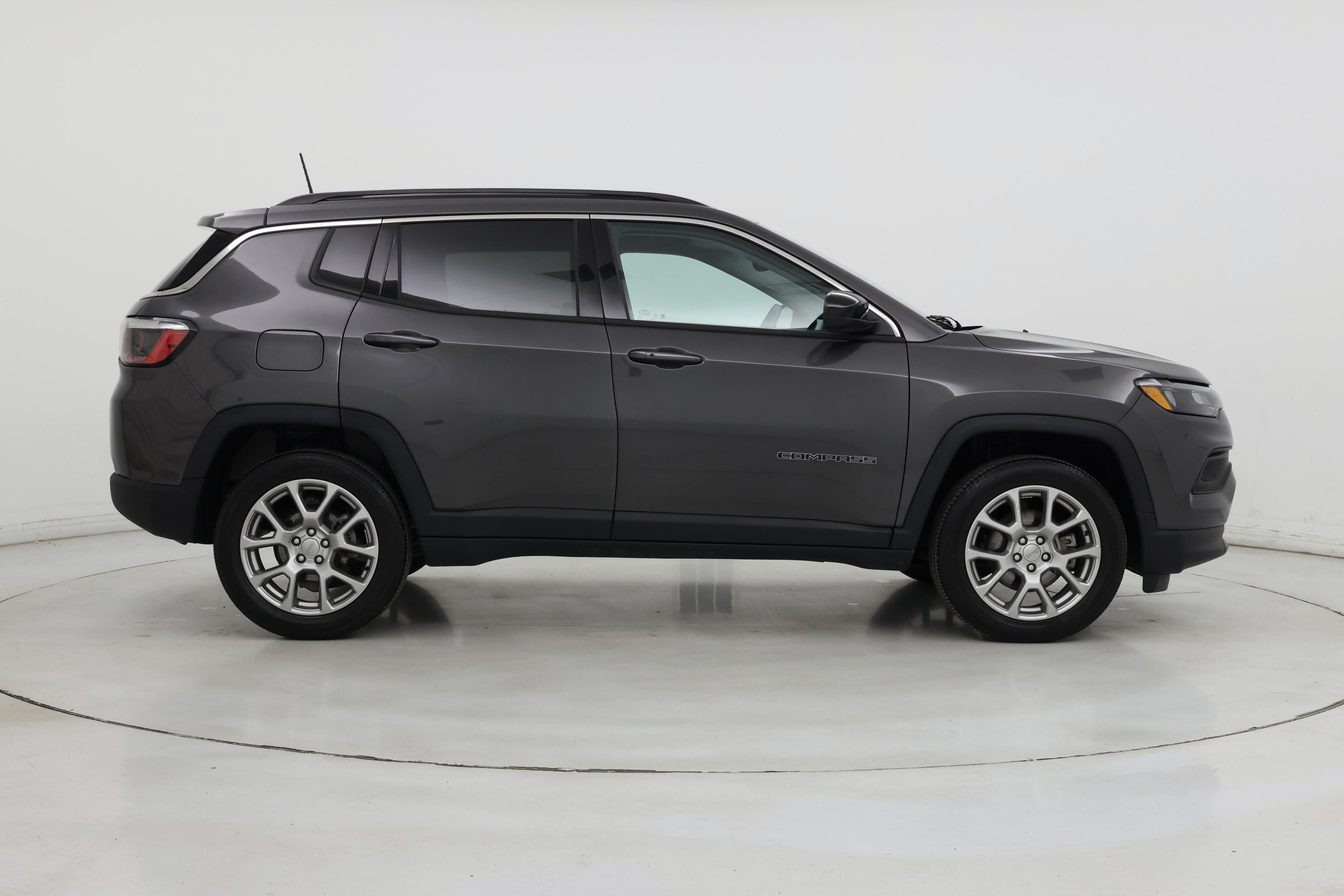 Thumbnail: 2022 Jeep Compass - 7