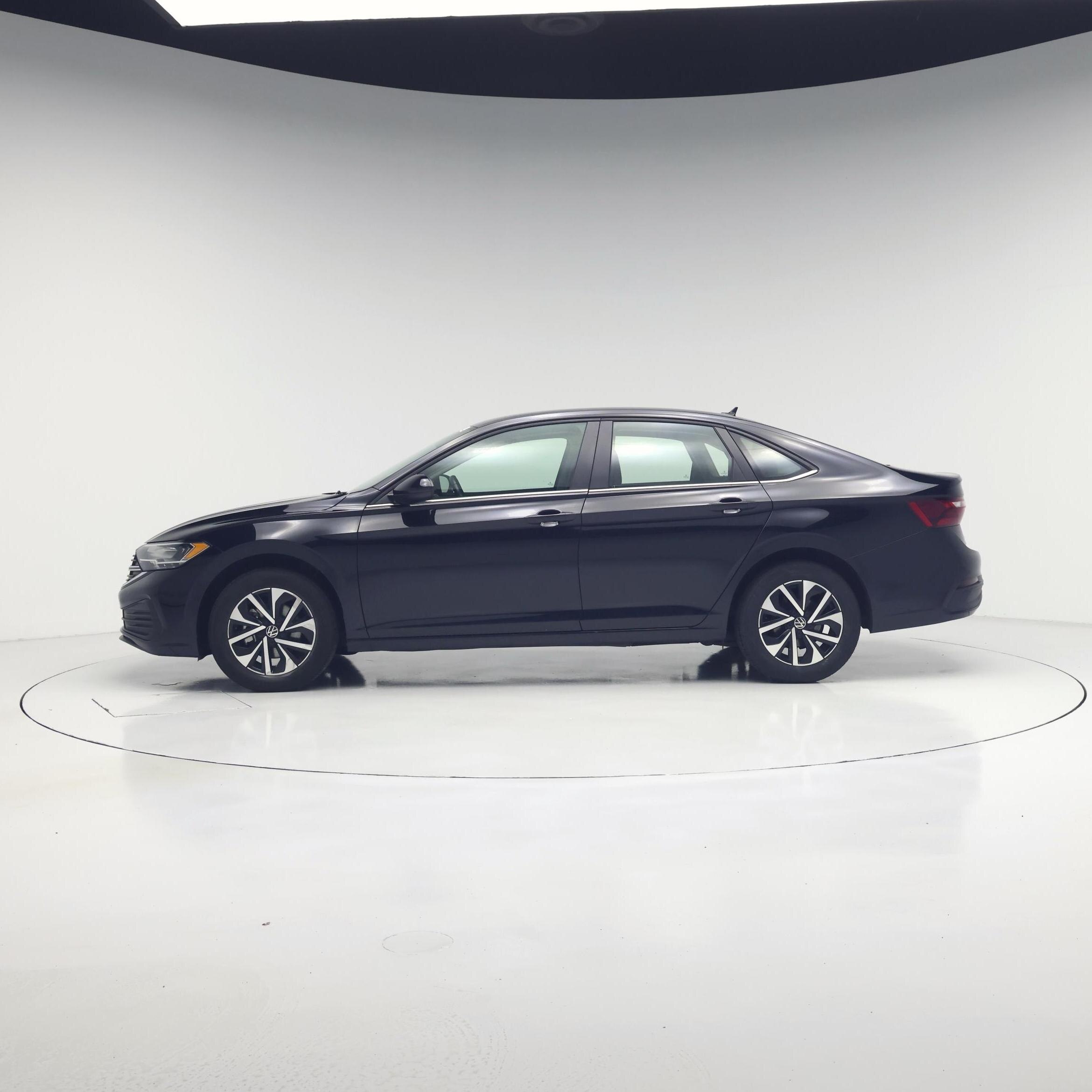 Thumbnail: 2024 Volkswagen Jetta - 3