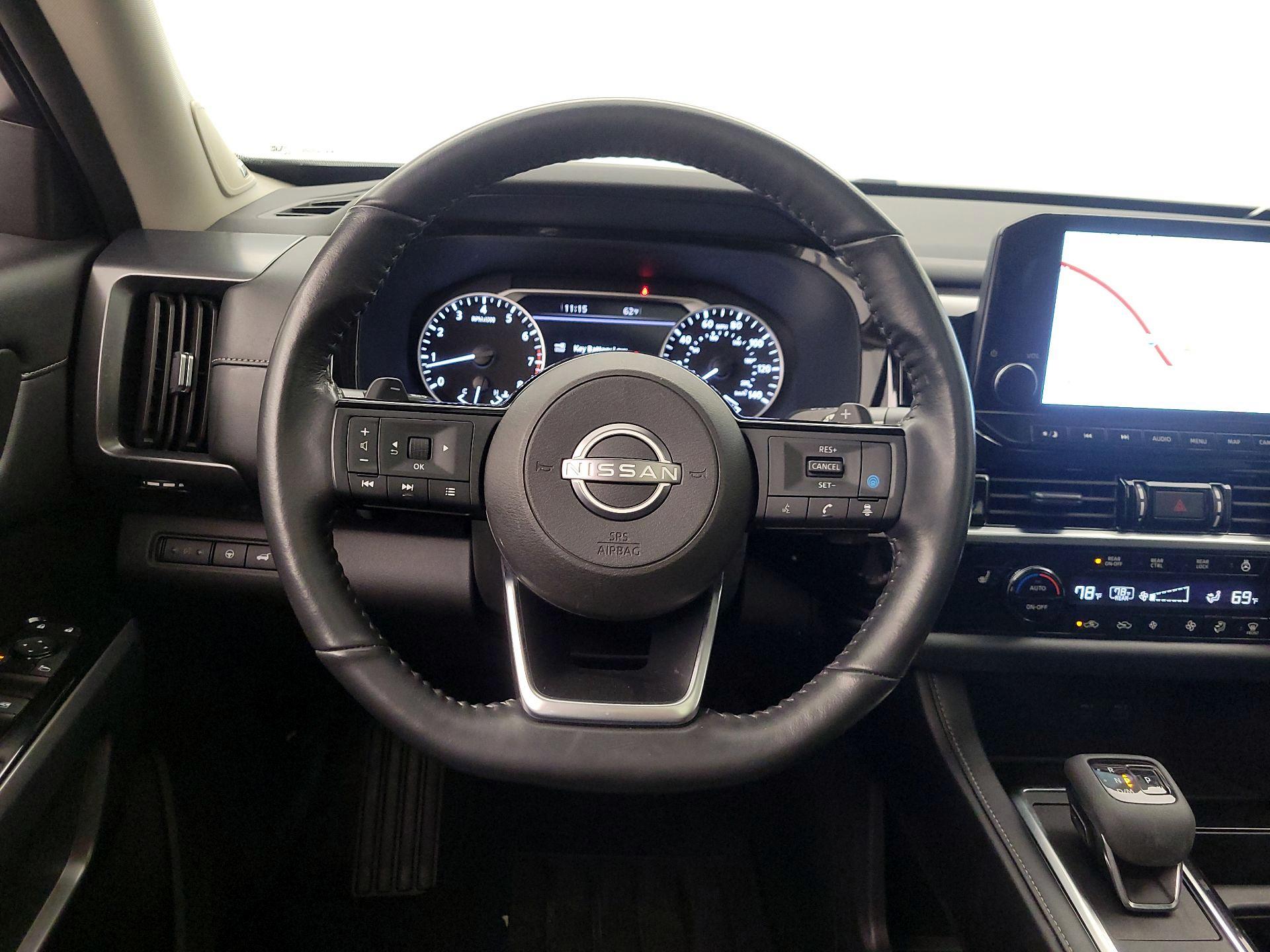 Thumbnail: 2023 Nissan Pathfinder - 10