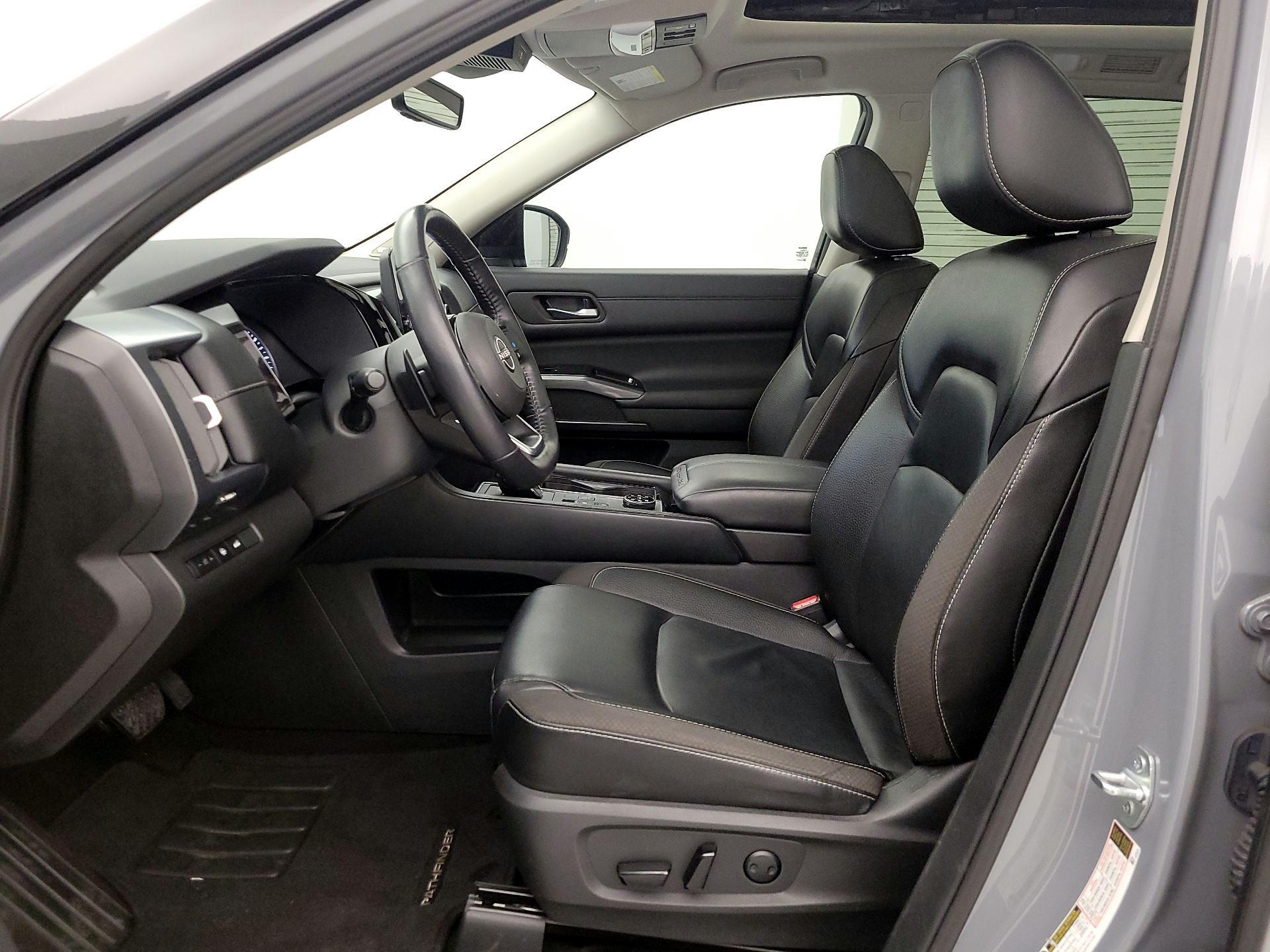 Thumbnail: 2023 Nissan Pathfinder - 11