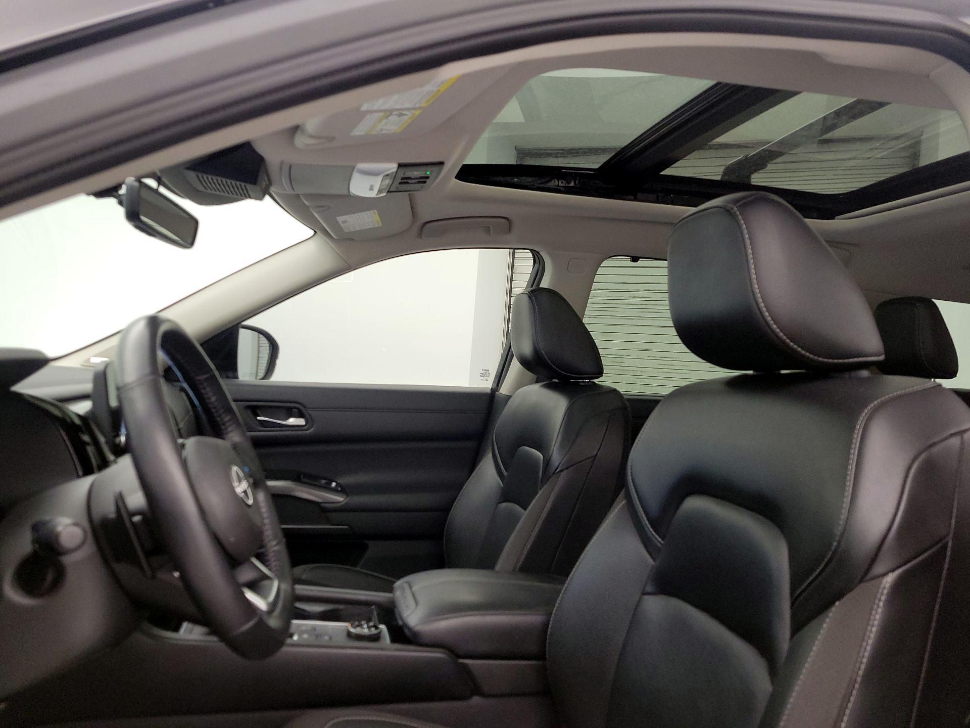 Thumbnail: 2023 Nissan Pathfinder - 20