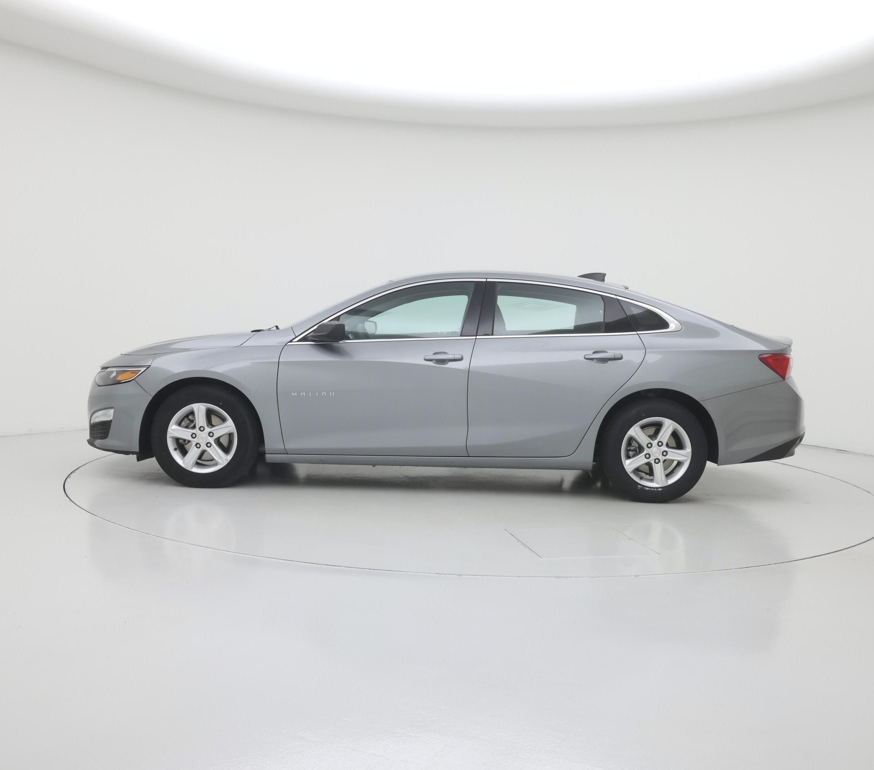 Thumbnail: 2024 Chevrolet Malibu - 3