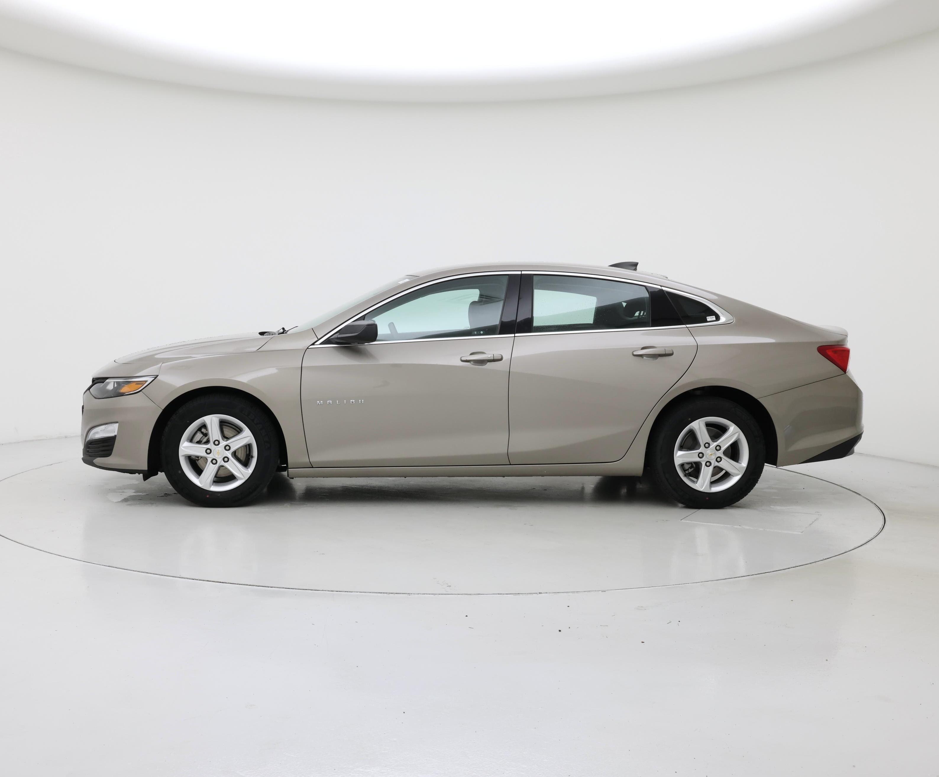 Thumbnail: 2024 Chevrolet Malibu - 3