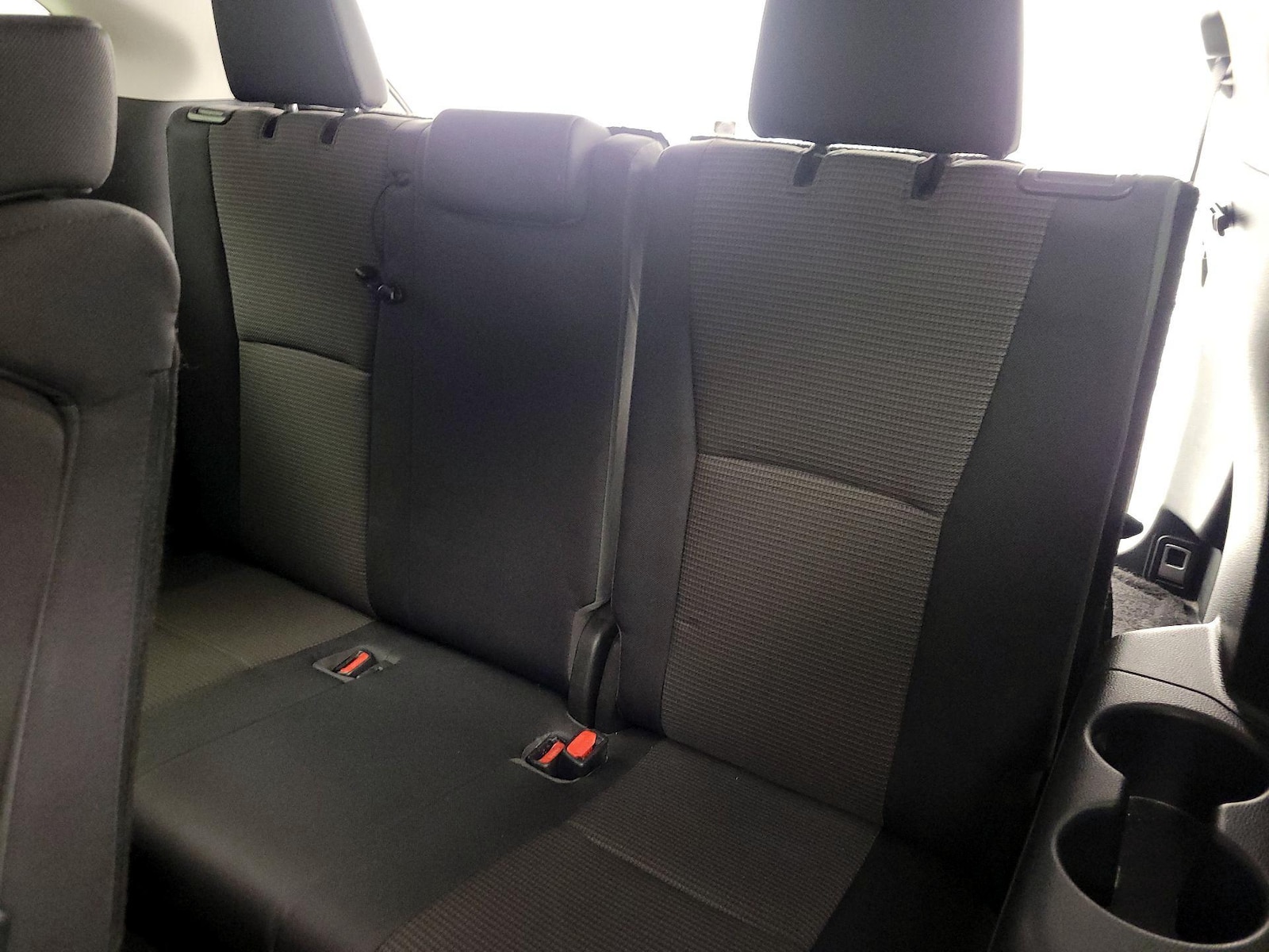 2023 Toyota Highlander L - Photo 21
