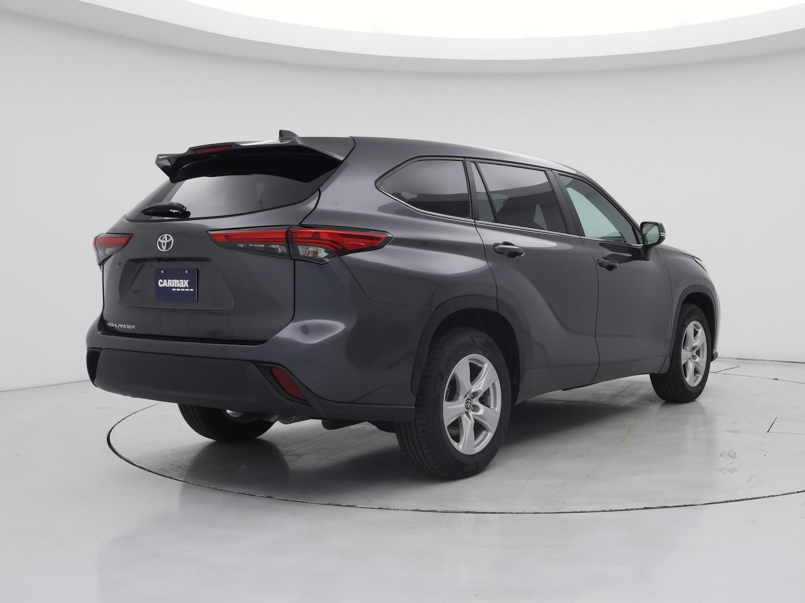 2023 Toyota Highlander L - Photo 9