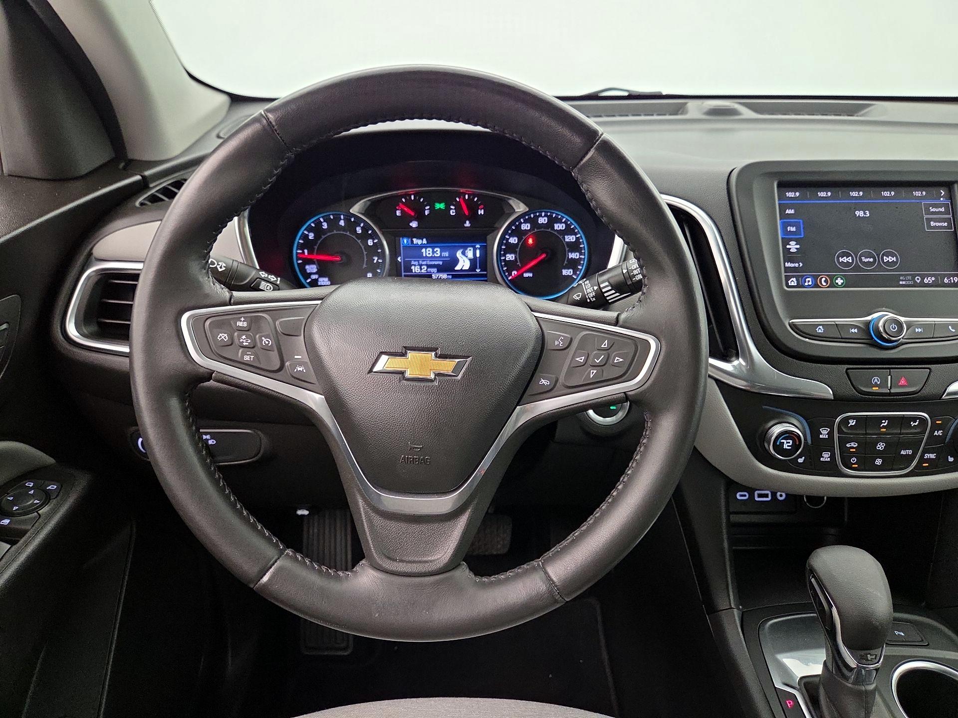 Thumbnail: 2022 Chevrolet Equinox - 10