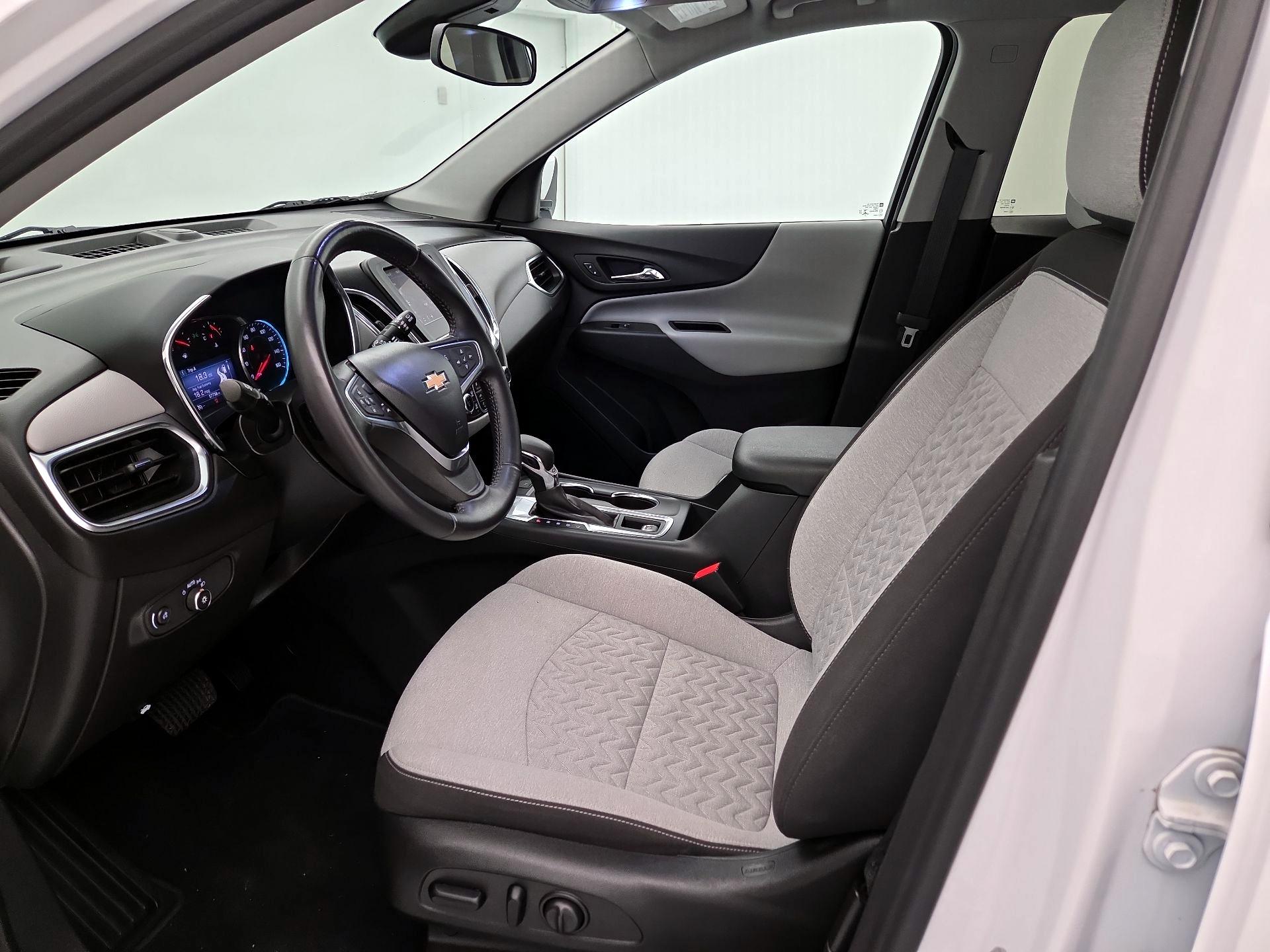 Thumbnail: 2022 Chevrolet Equinox - 11