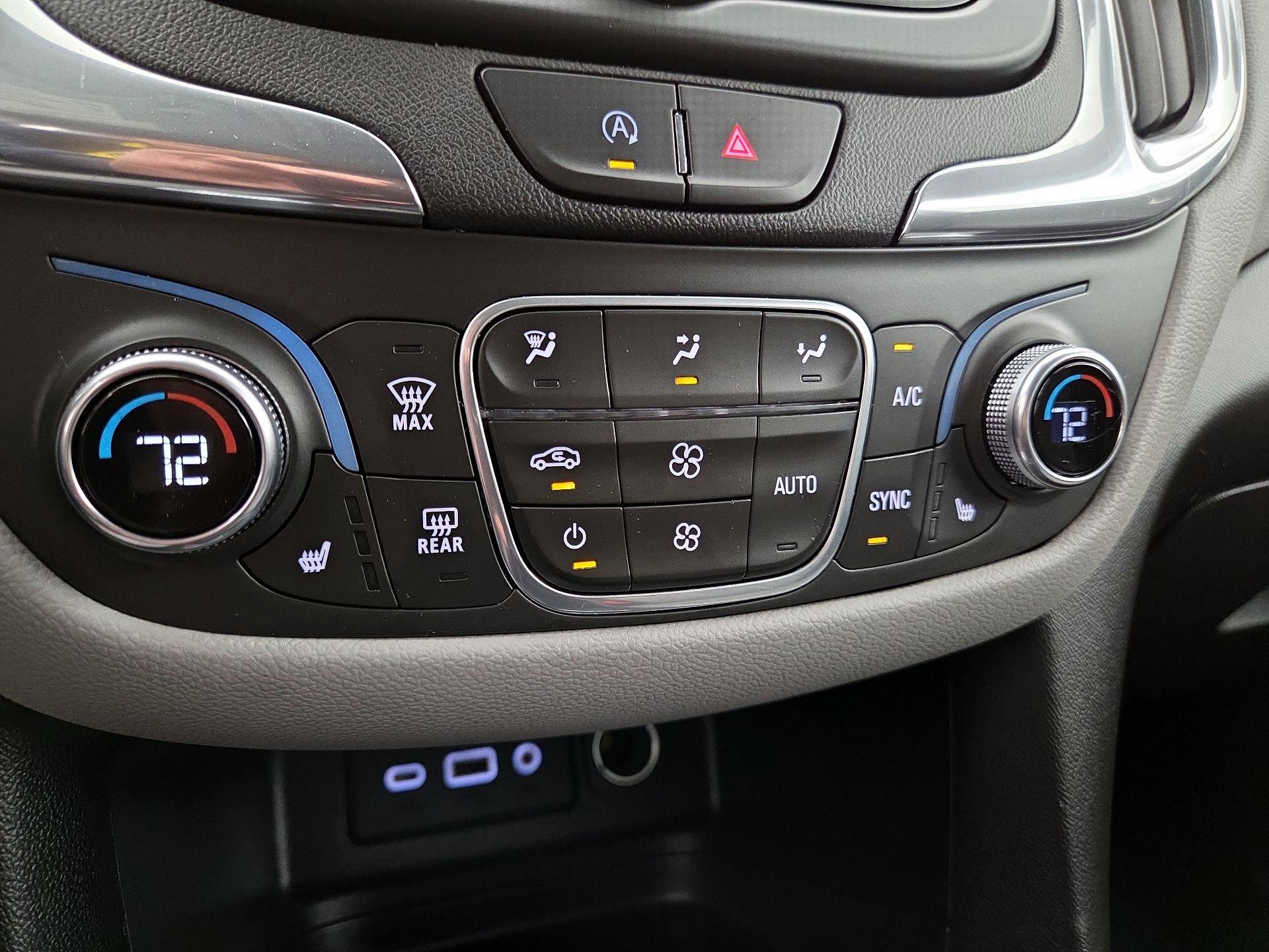 Thumbnail: 2022 Chevrolet Equinox - 16