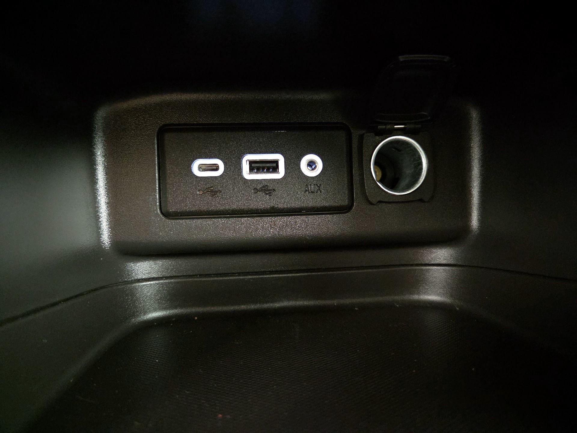 Thumbnail: 2022 Chevrolet Equinox - 18