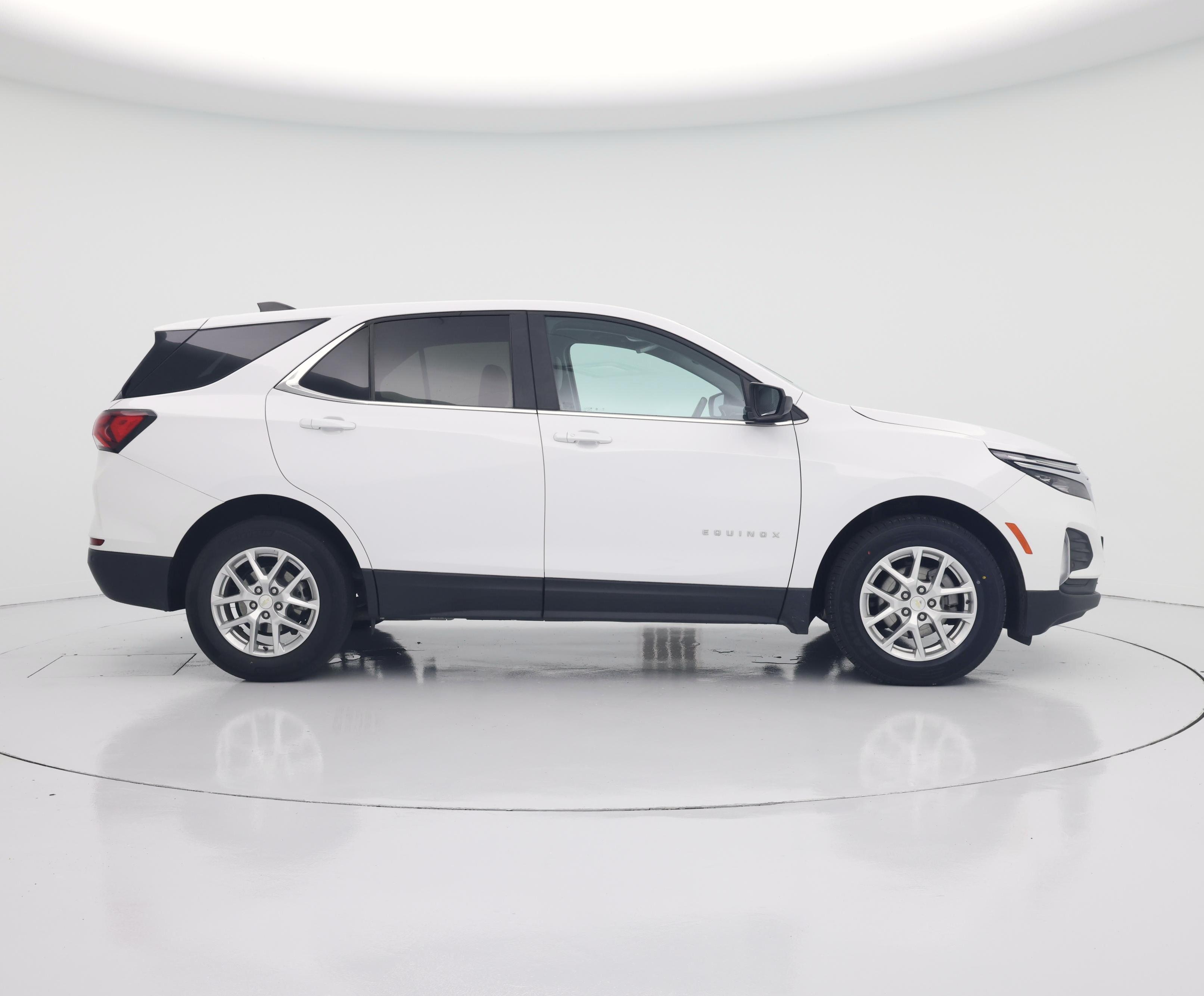 Thumbnail: 2022 Chevrolet Equinox - 7