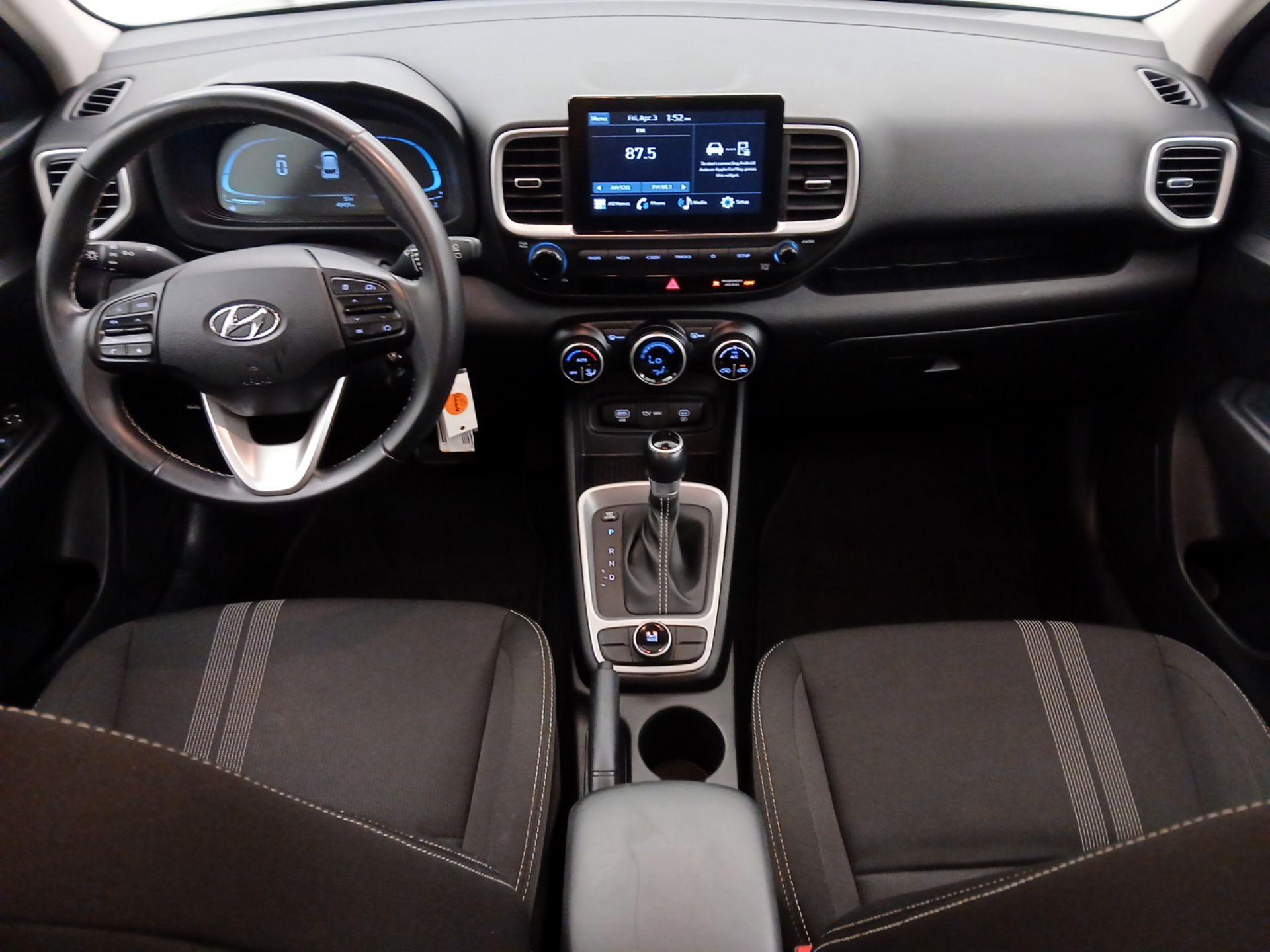 Thumbnail: 2023 Hyundai Venue - 9