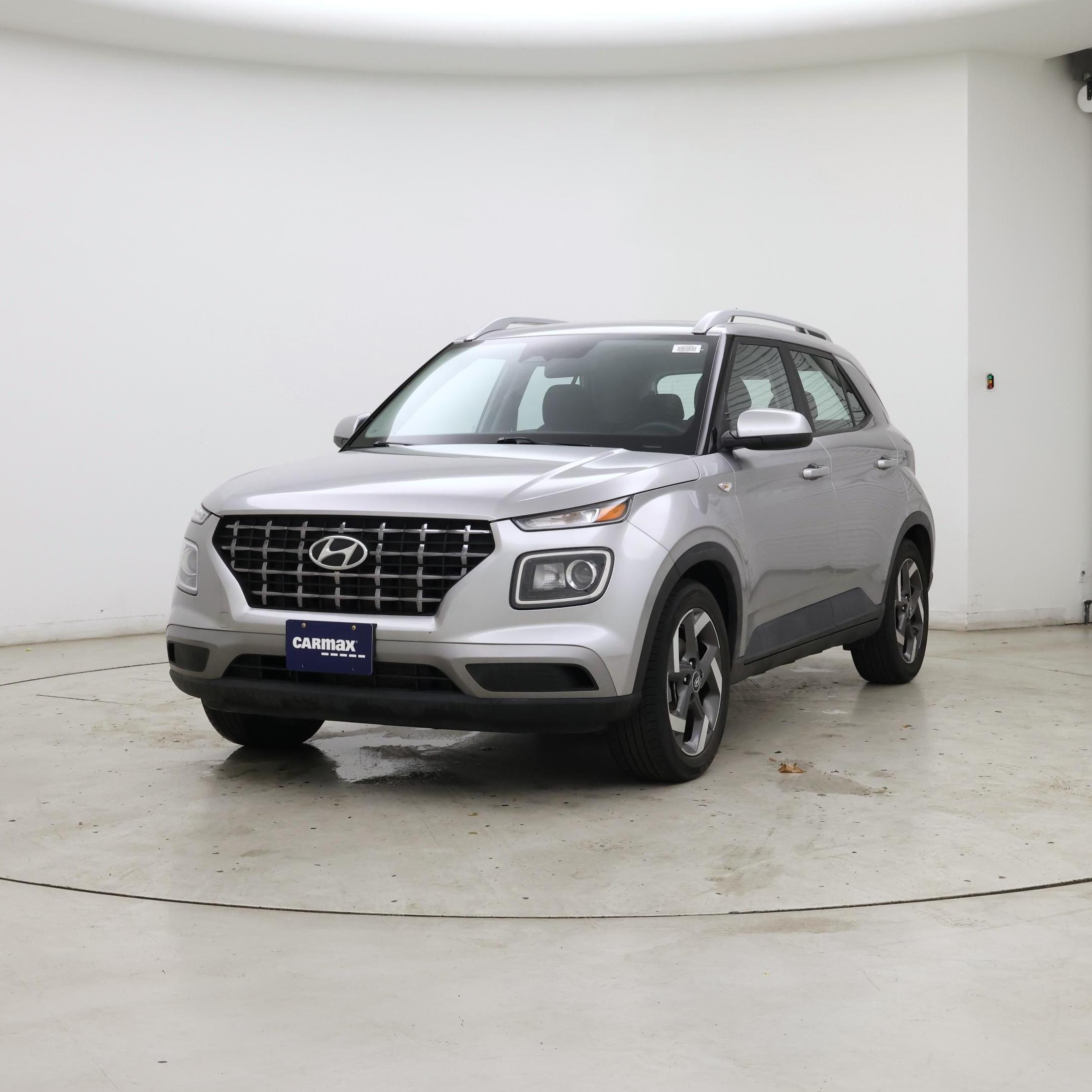 Thumbnail: 2023 Hyundai Venue - 4