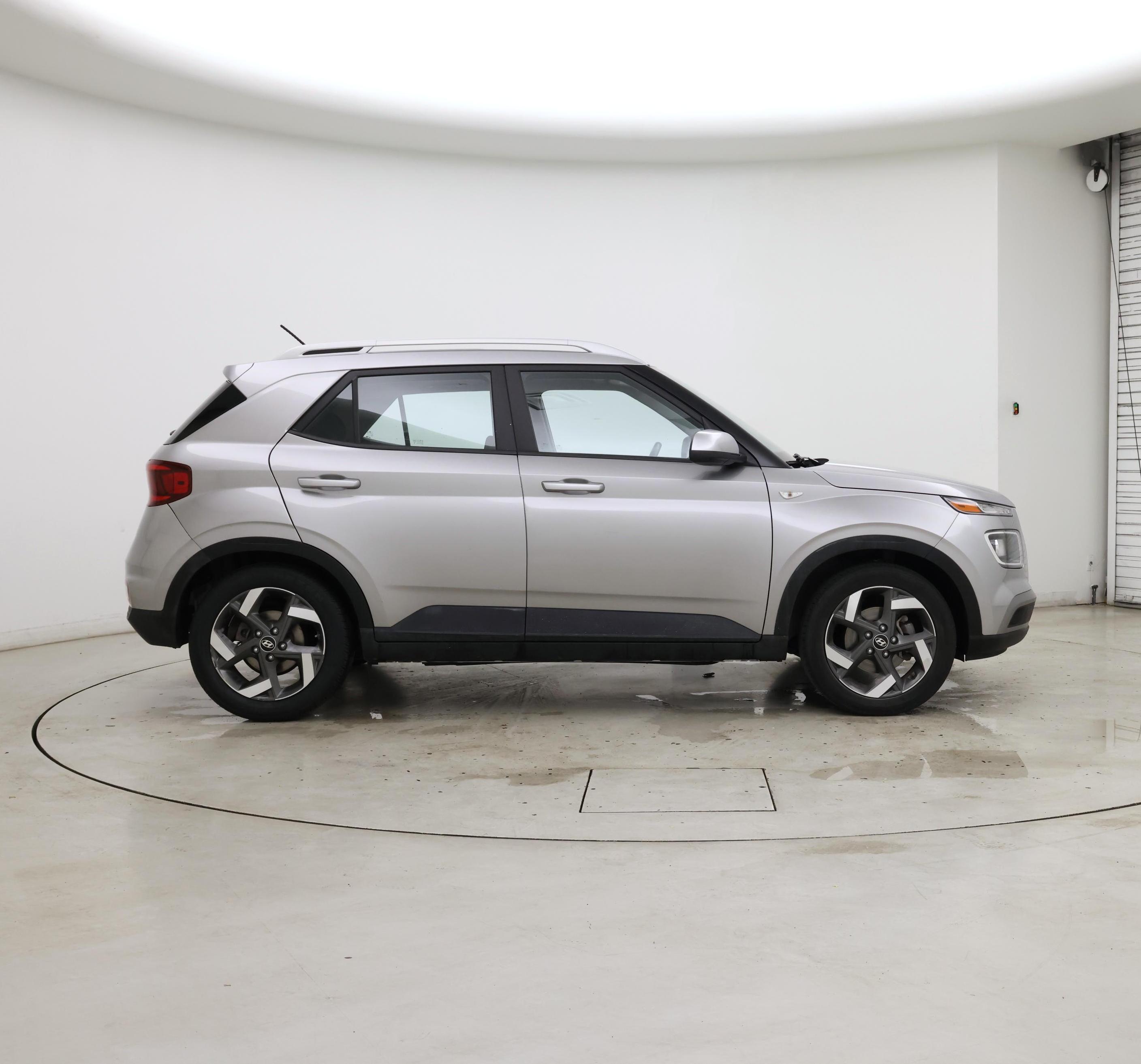 Thumbnail: 2023 Hyundai Venue - 7