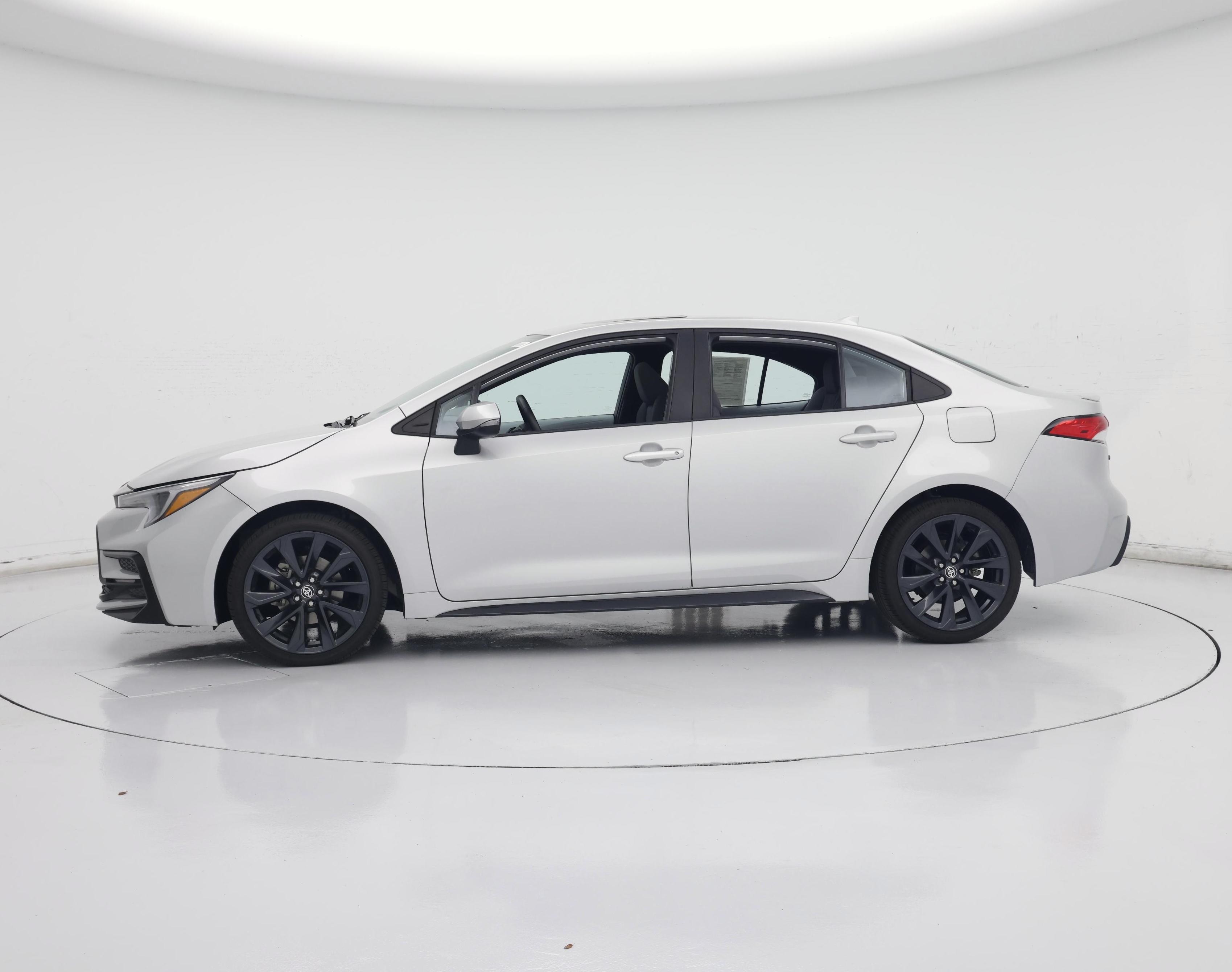 Thumbnail: 2023 Toyota Corolla - 3