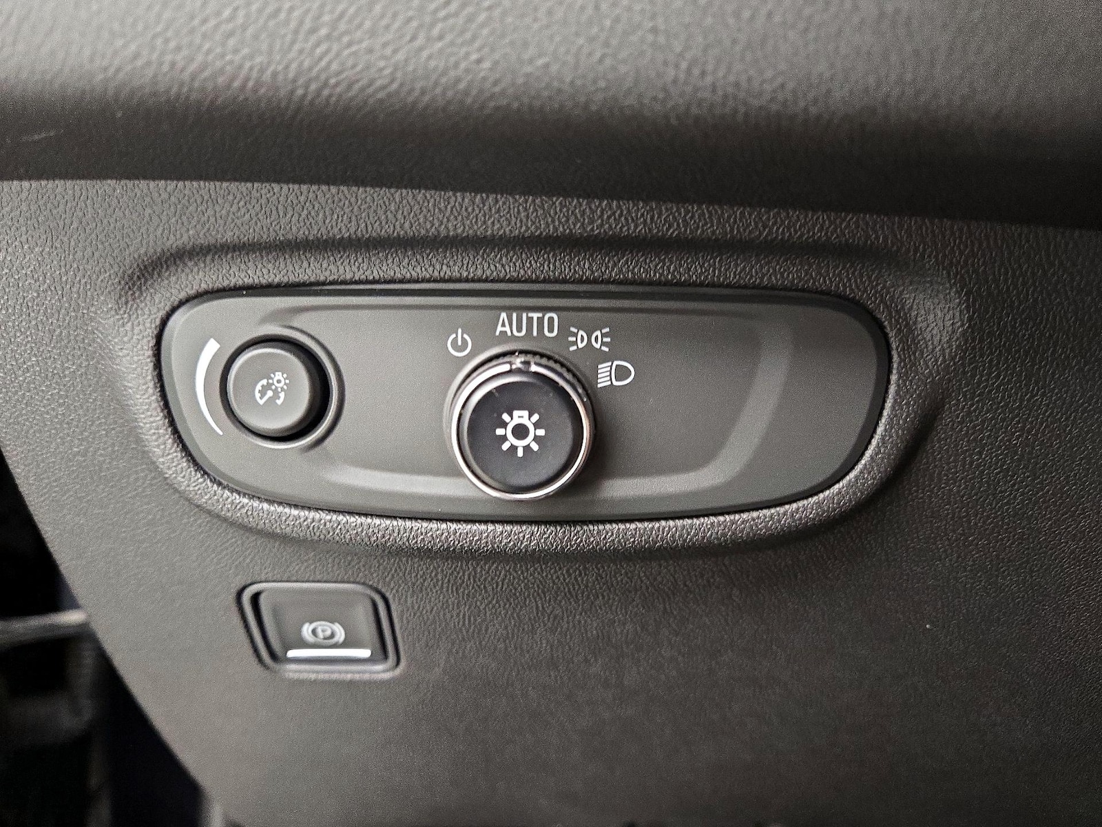 2022 GMC Terrain SLE - Photo 14
