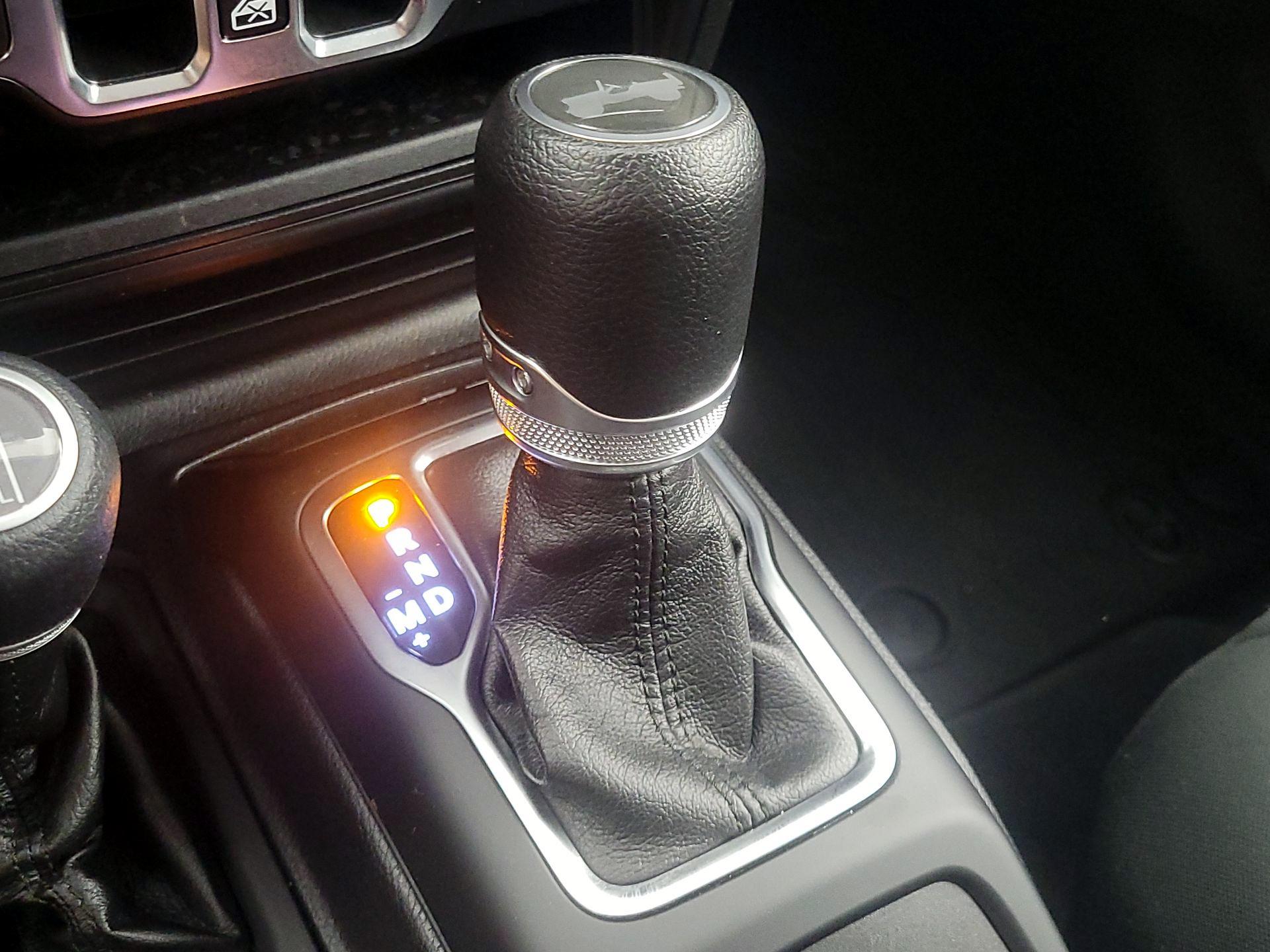 Thumbnail: 2021 Jeep Wrangler - 15