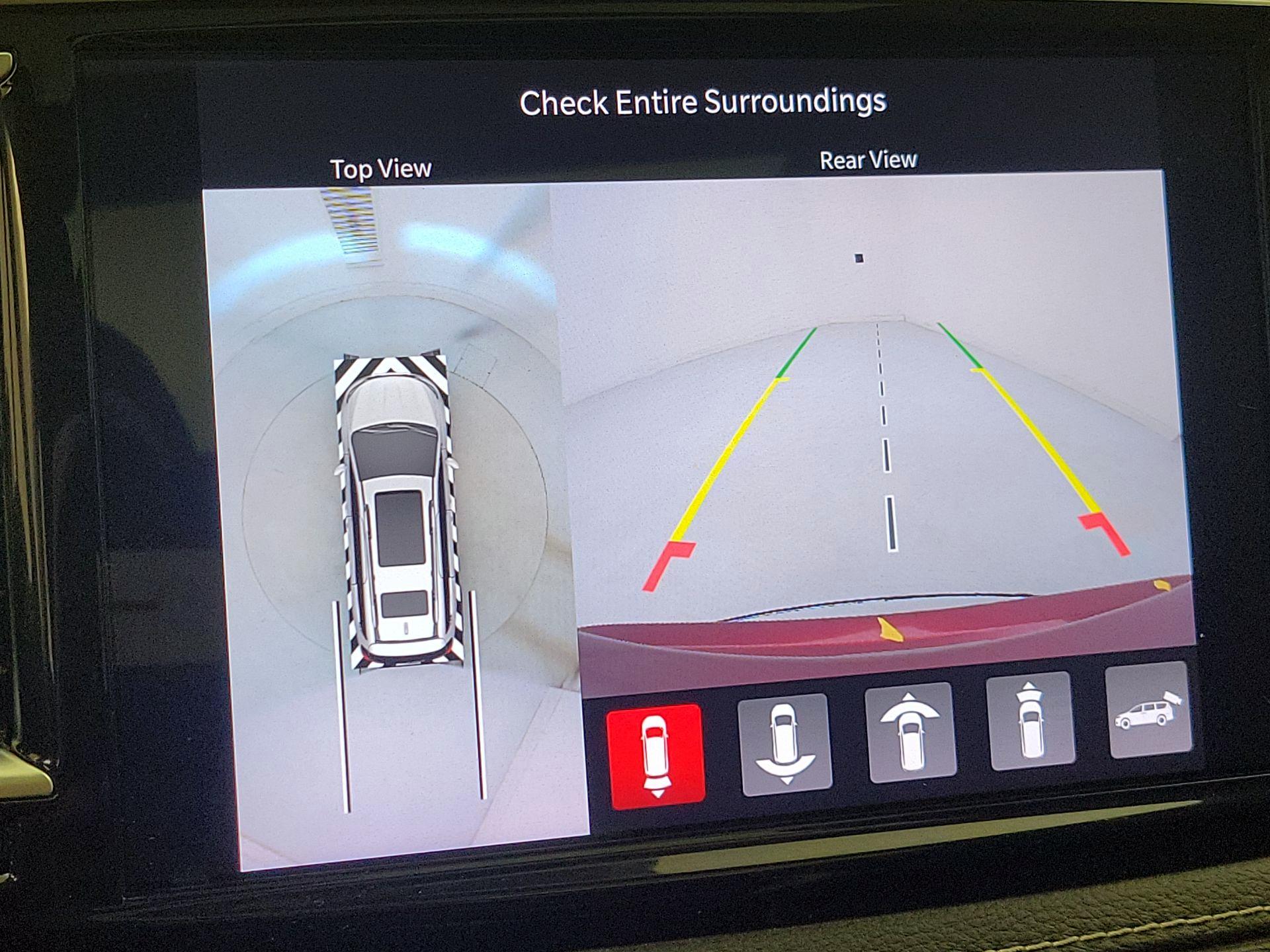 Thumbnail: 2023 Chrysler Pacifica - 15