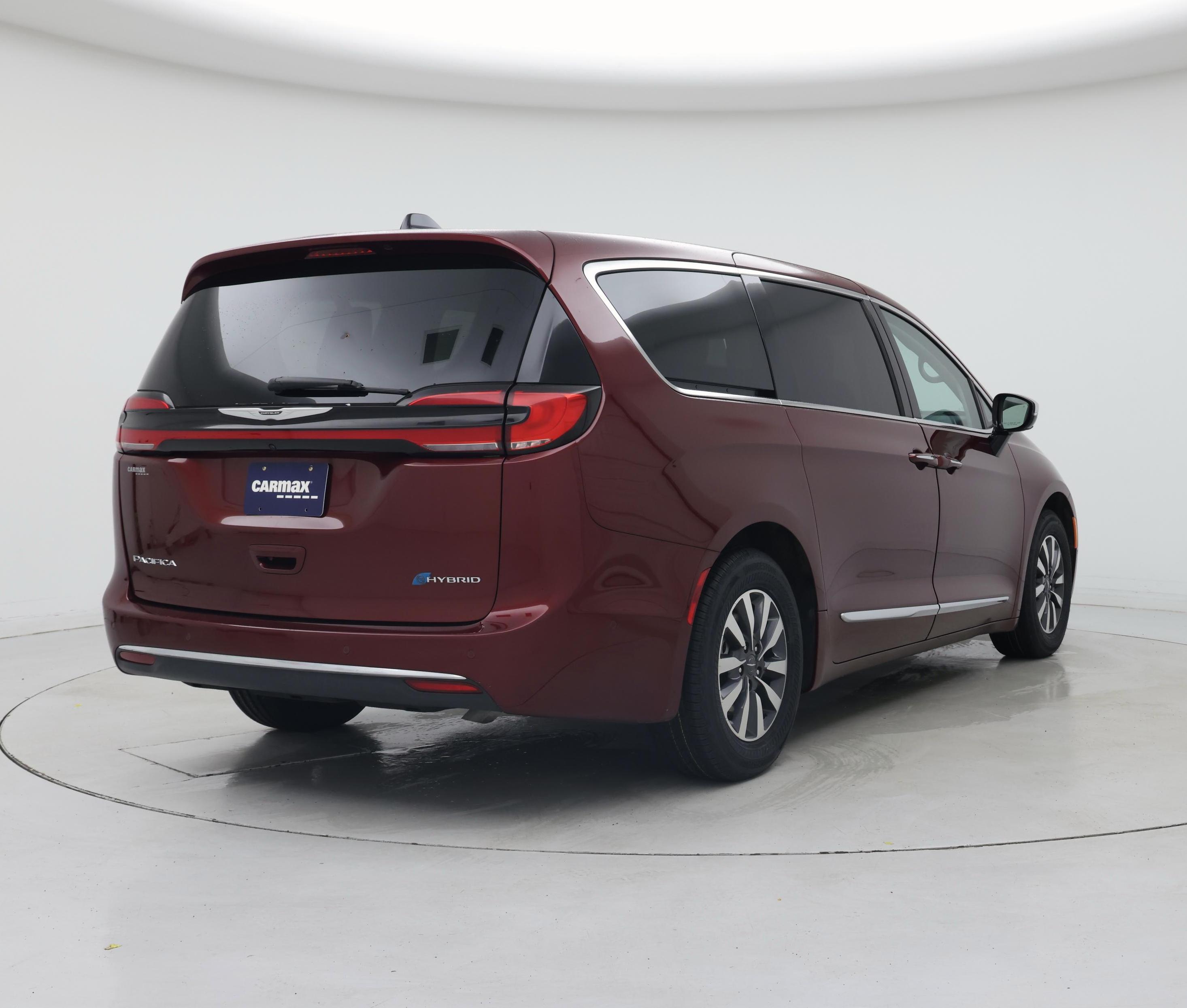 Thumbnail: 2023 Chrysler Pacifica - 8