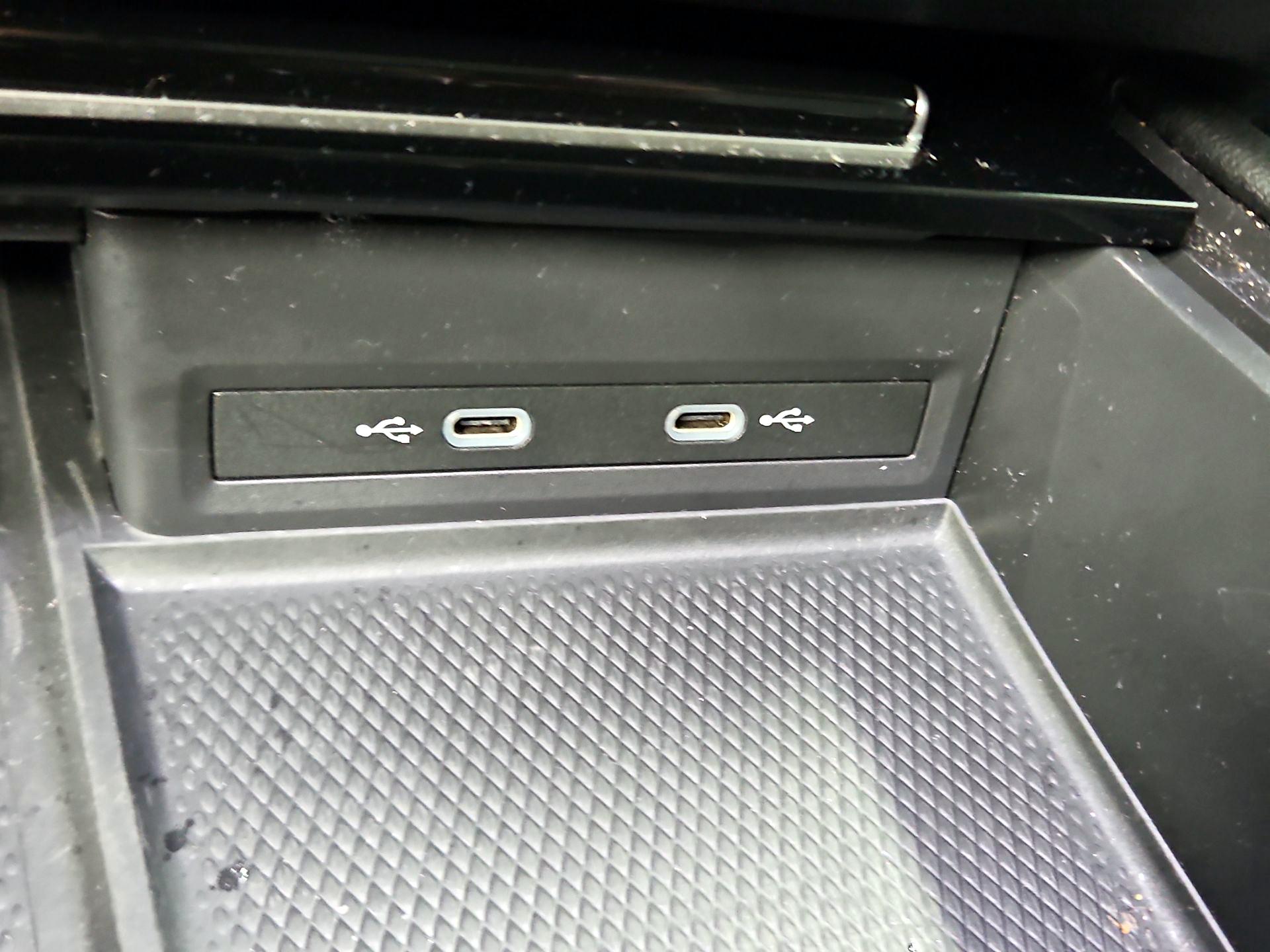 Thumbnail: 2024 Volkswagen Atlas - 18