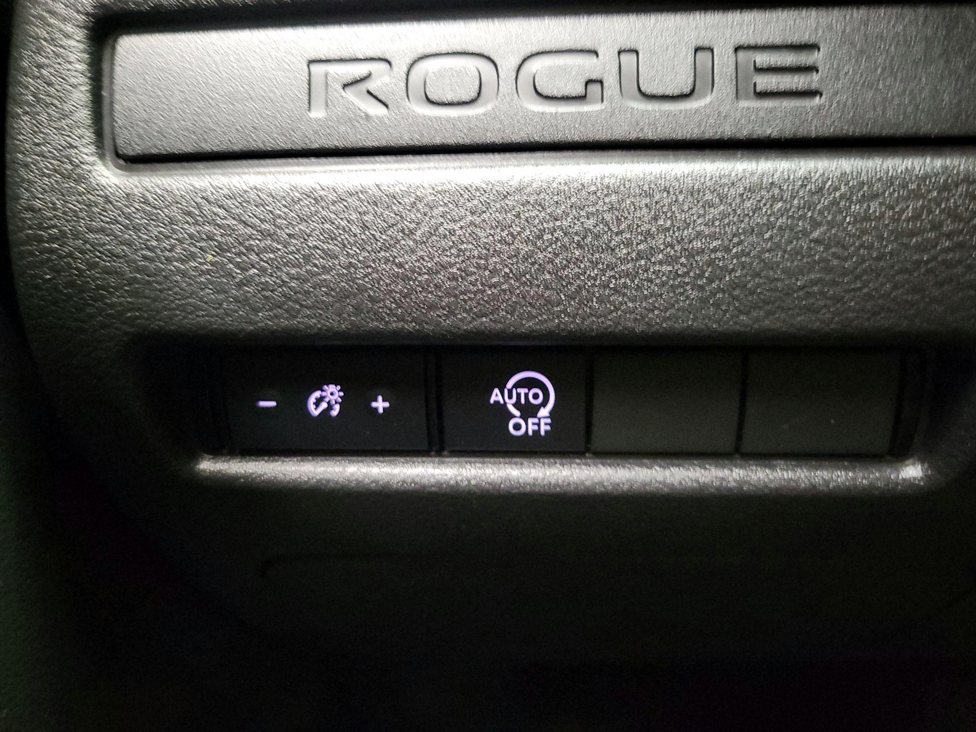 Thumbnail: 2023 Nissan Rogue - 13