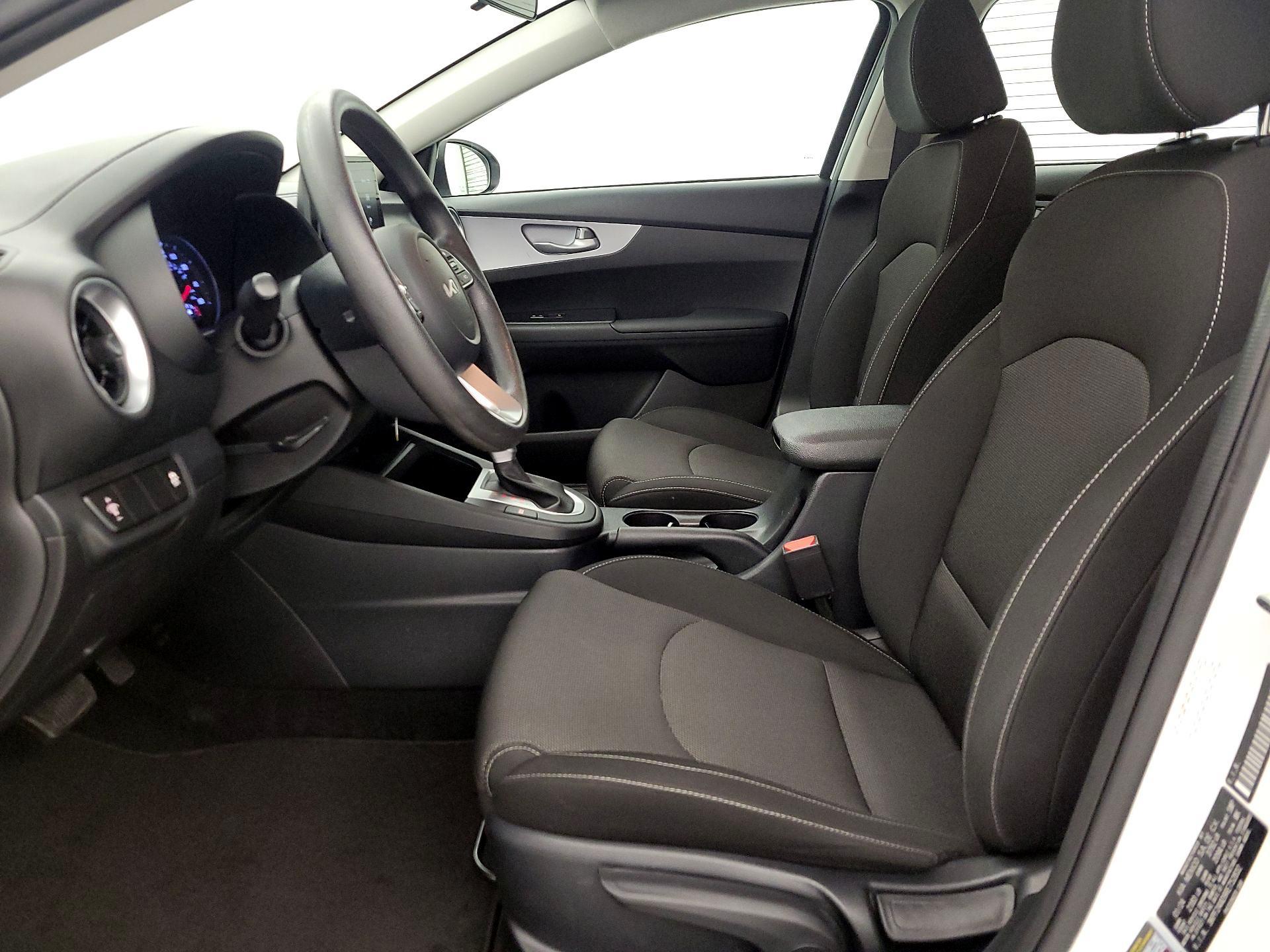 Thumbnail: 2024 Kia Forte - 11