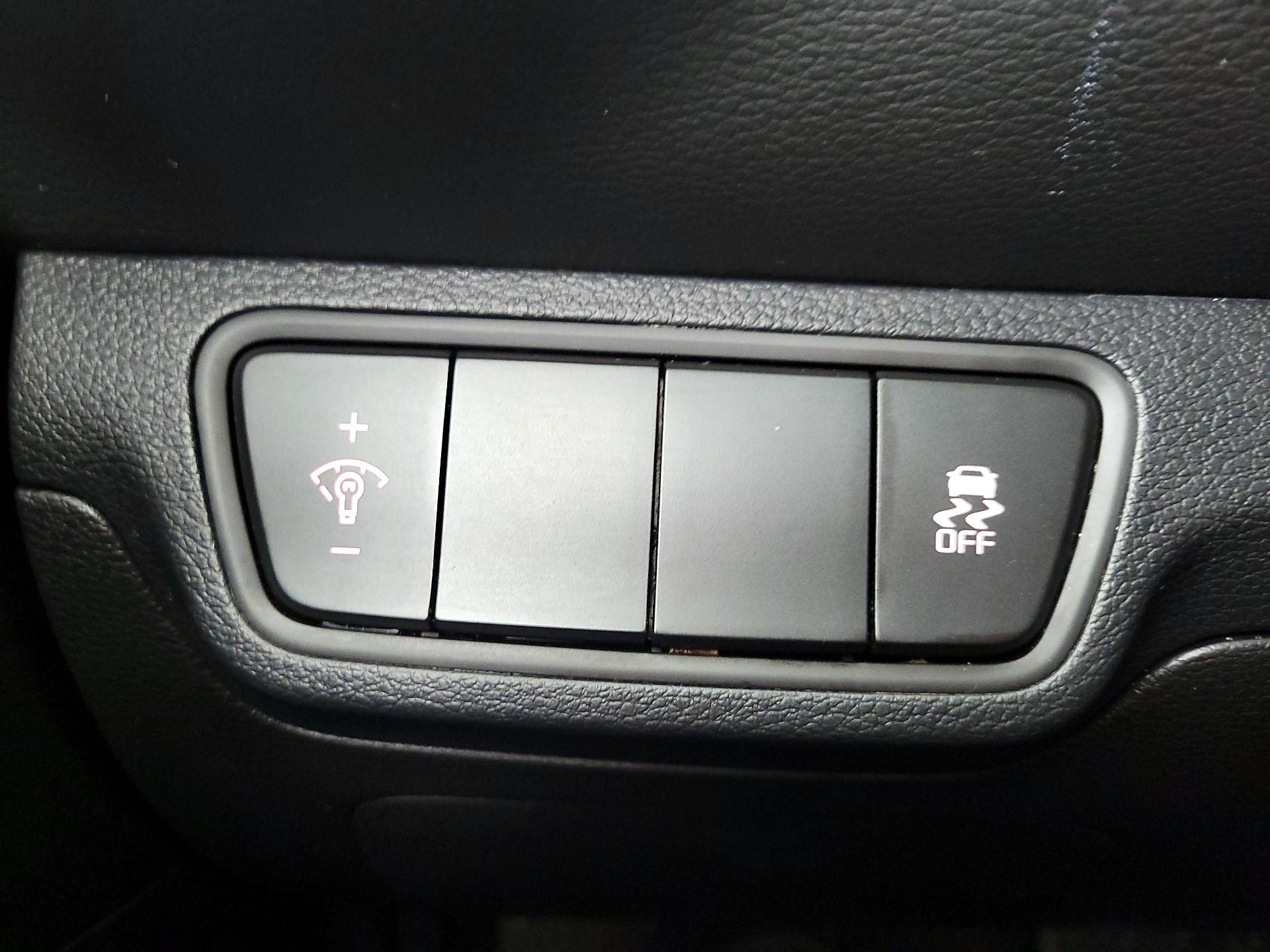 Thumbnail: 2024 Kia Forte - 13