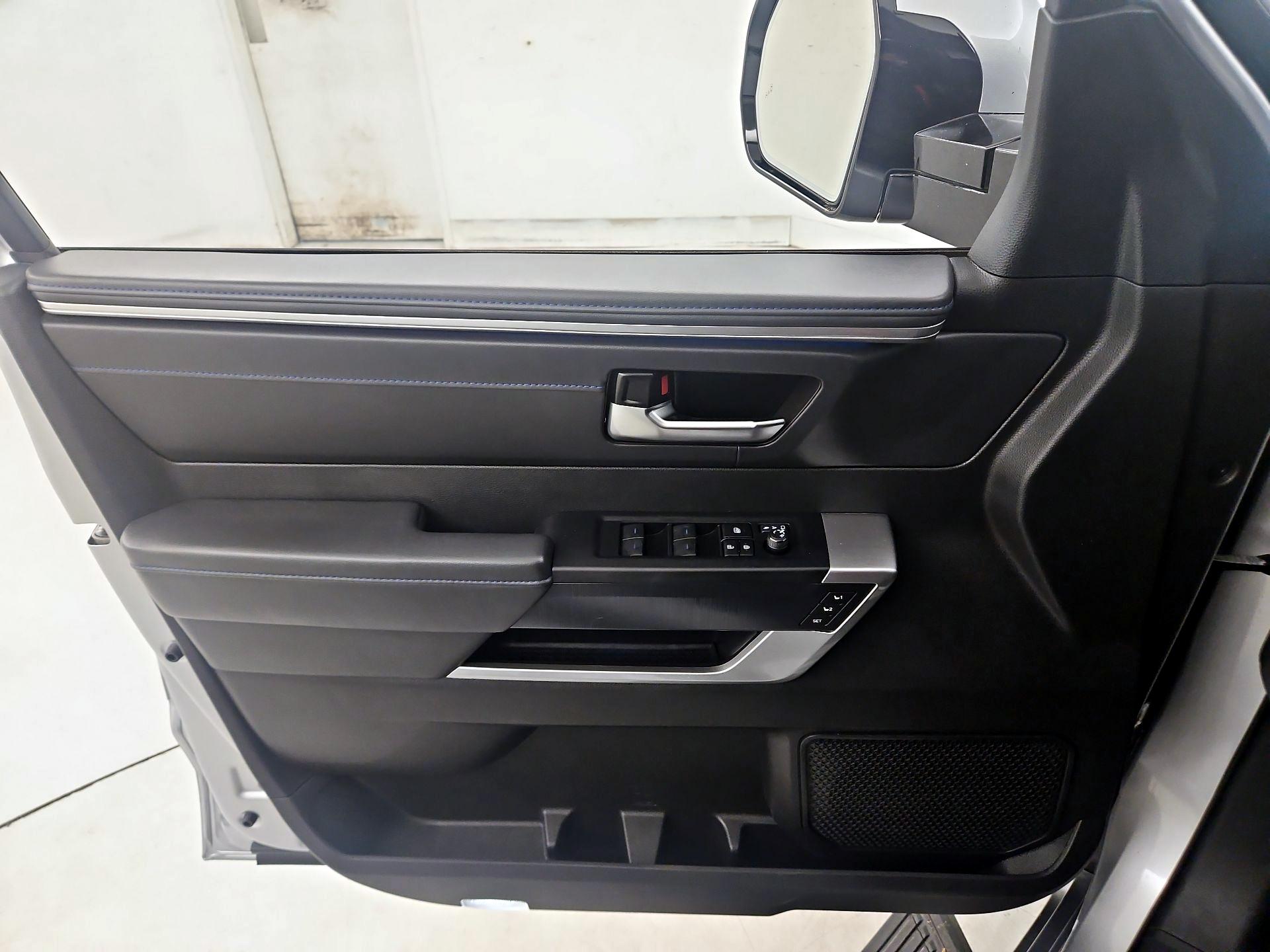 Thumbnail: 2024 Toyota Tundra - 12