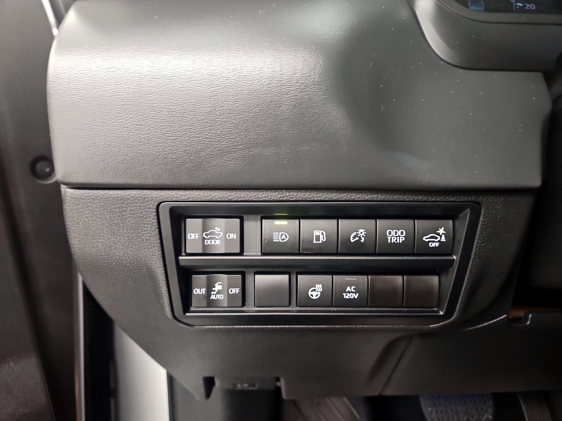 Thumbnail: 2024 Toyota Tundra - 13