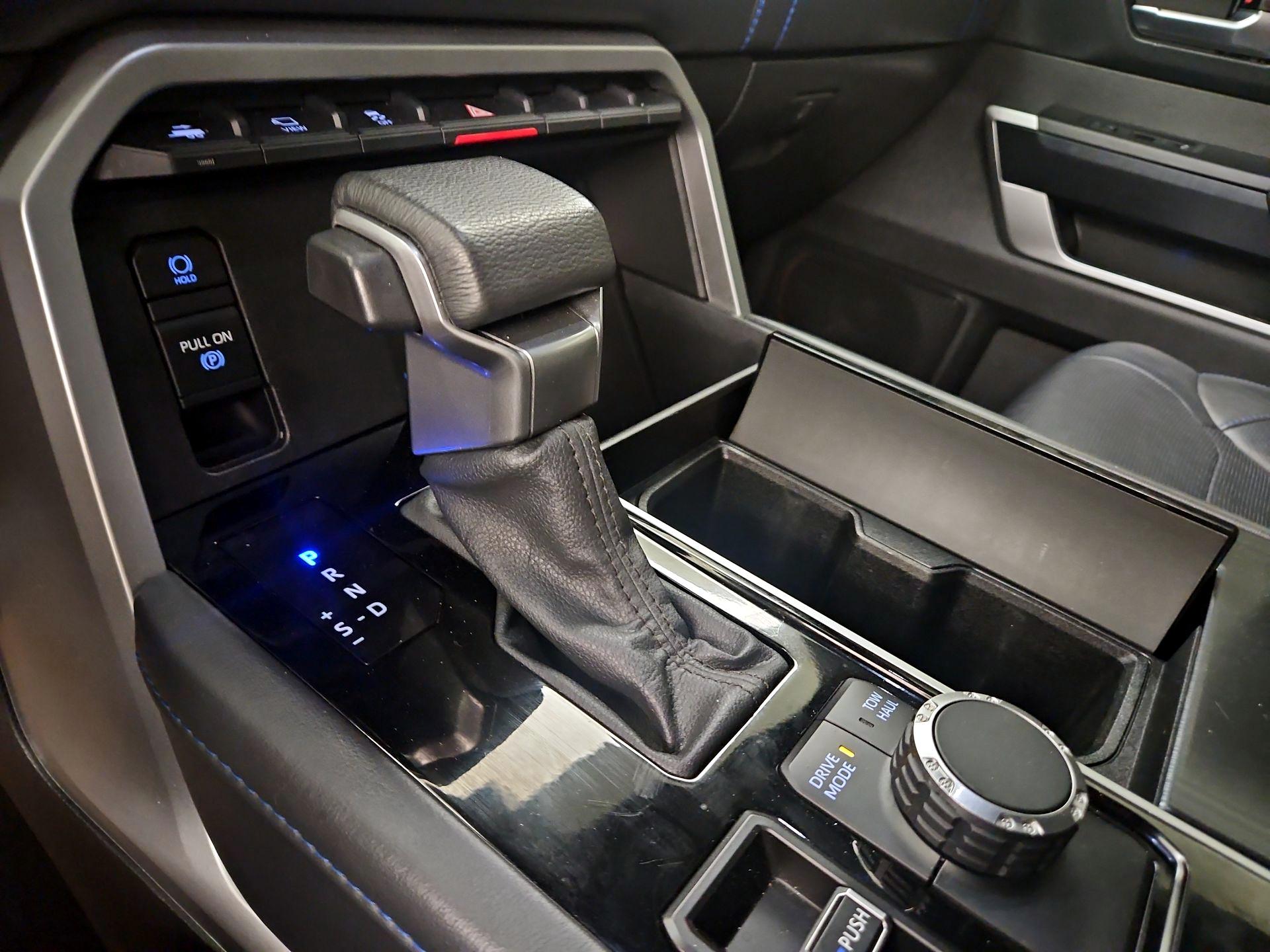 Thumbnail: 2024 Toyota Tundra - 18