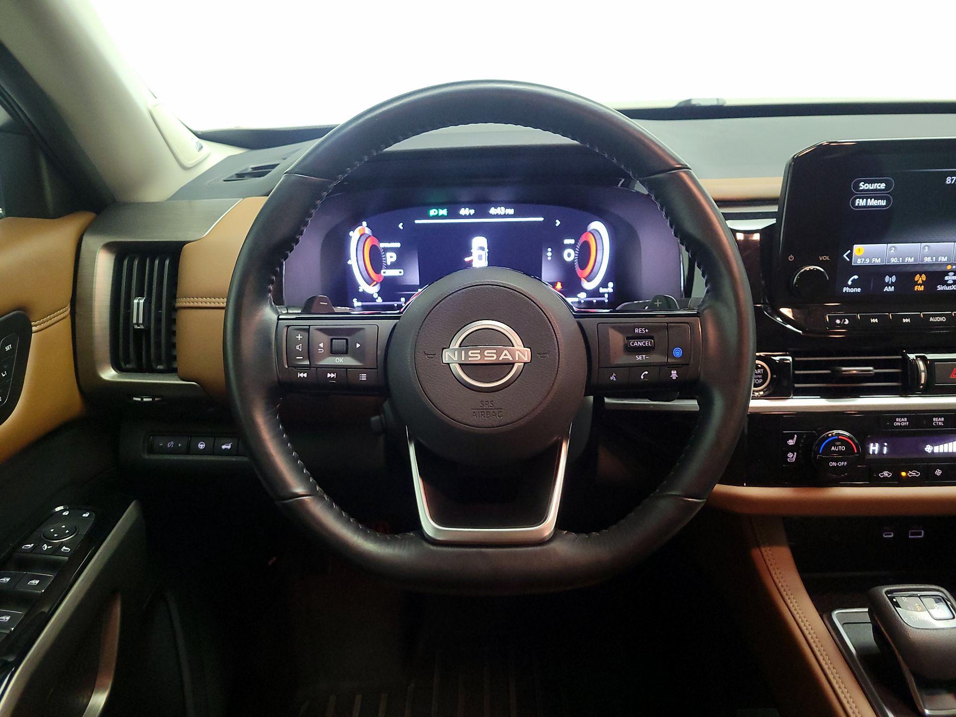 Thumbnail: 2023 Nissan Pathfinder - 10