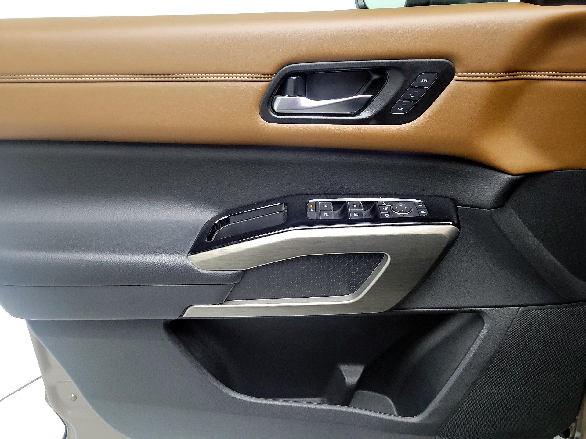 Thumbnail: 2023 Nissan Pathfinder - 12