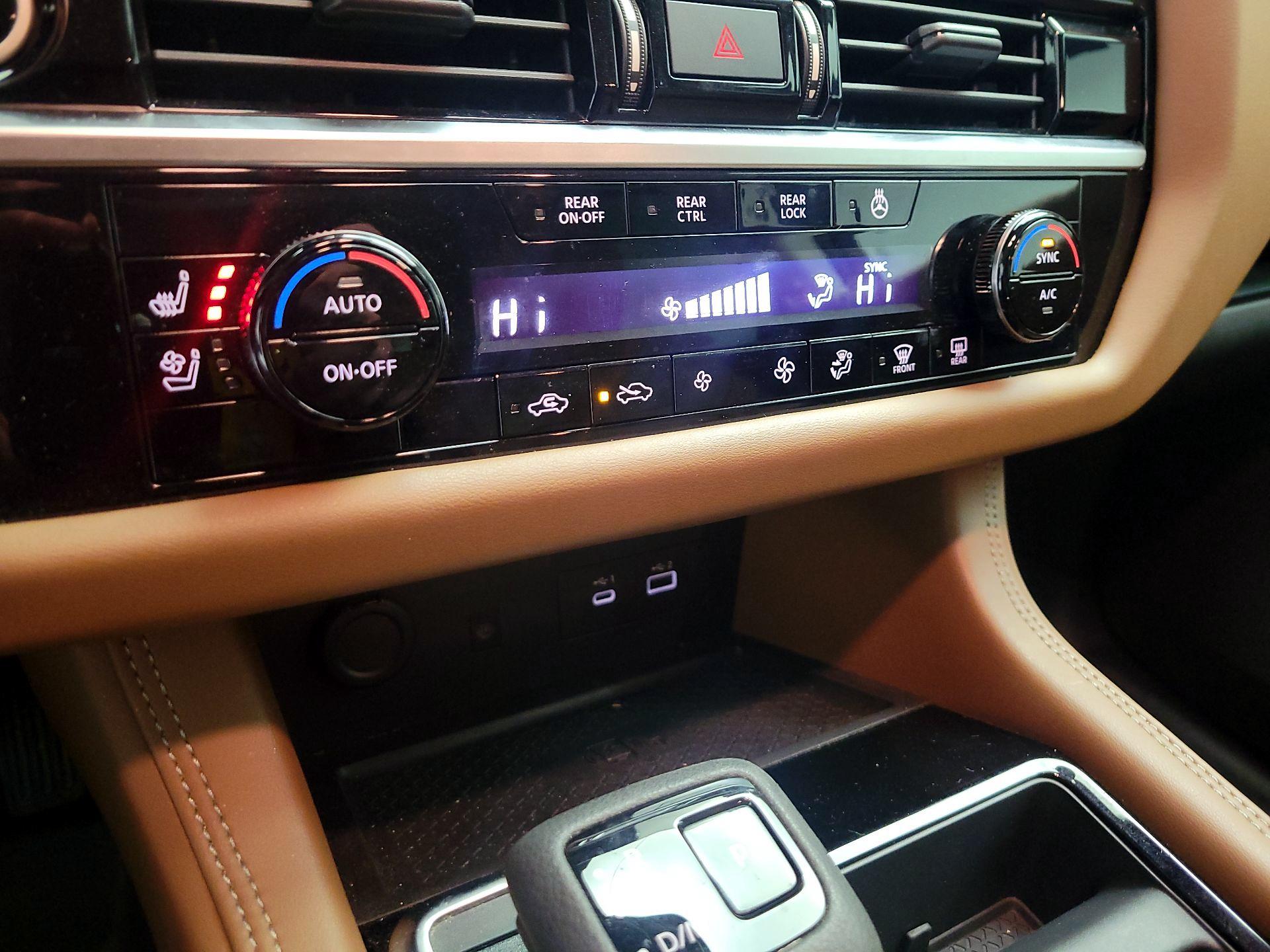 Thumbnail: 2023 Nissan Pathfinder - 14