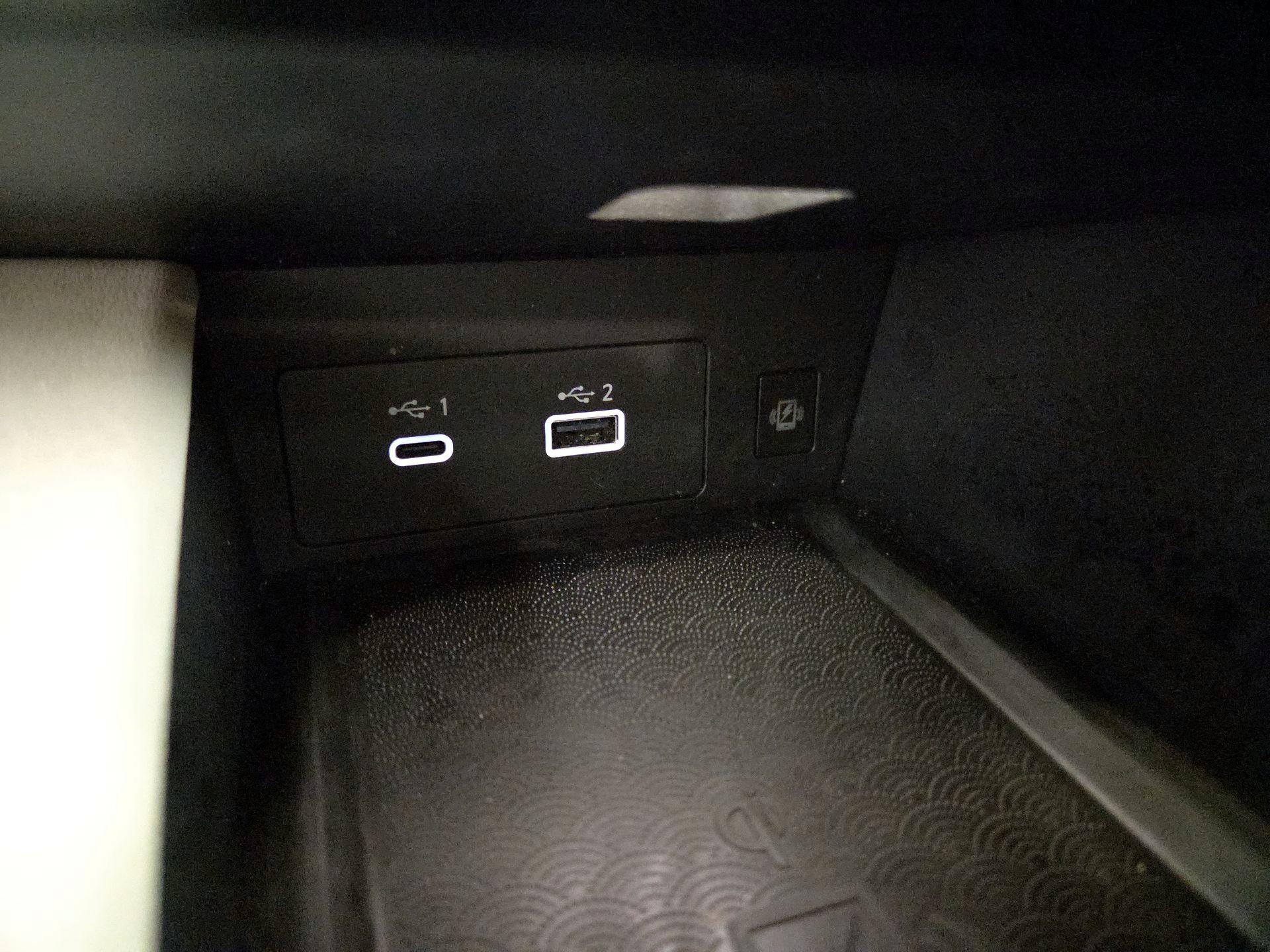 Thumbnail: 2023 INFINITI QX60 - 18