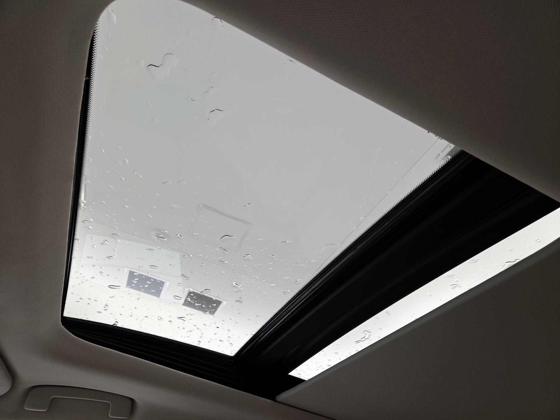 Thumbnail: 2023 INFINITI QX60 - 19