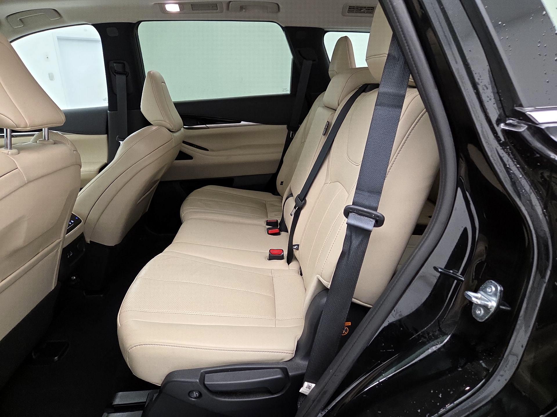 Thumbnail: 2023 INFINITI QX60 - 20