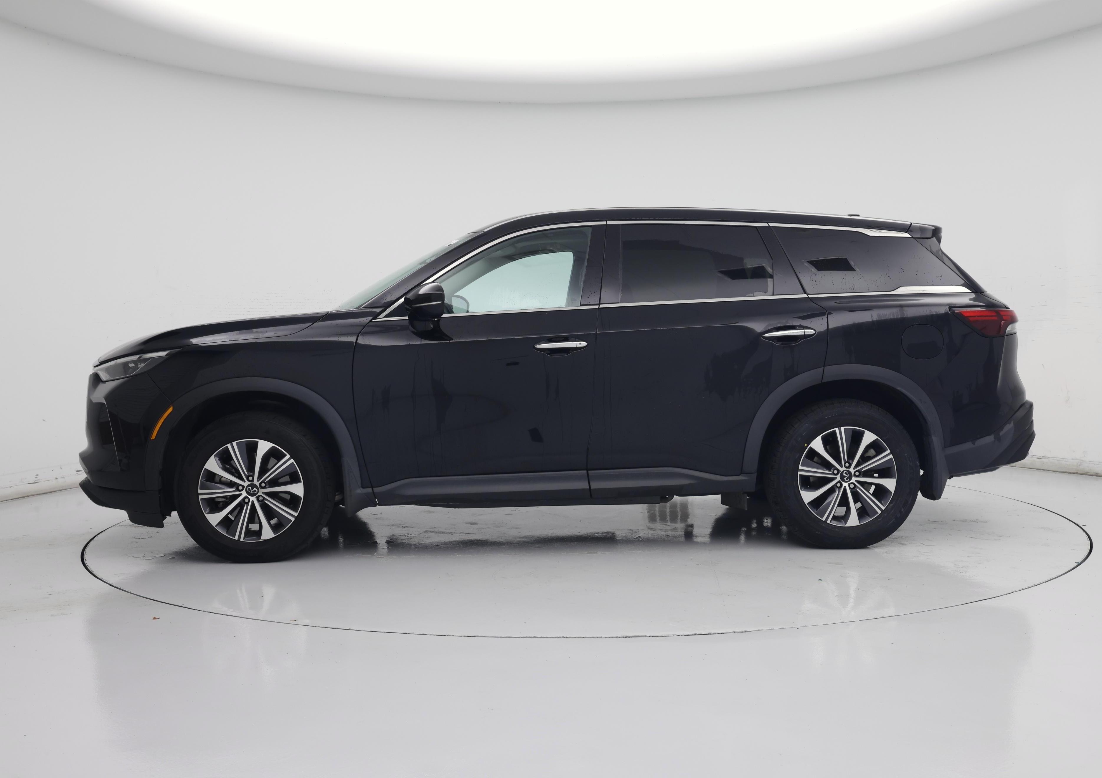 Thumbnail: 2023 INFINITI QX60 - 3