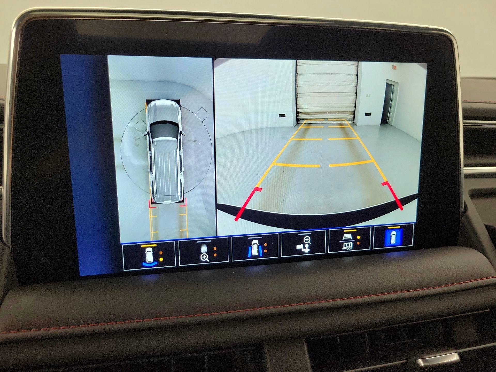 Thumbnail: 2023 Chevrolet Suburban - 15