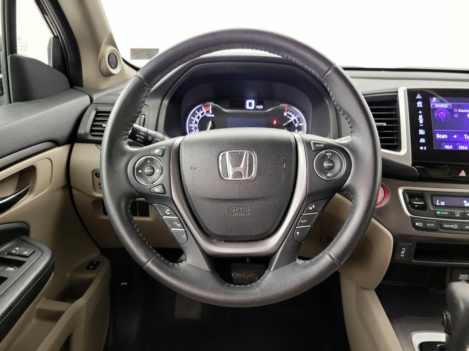 2017 Honda Pilot EX-L - Photo 11