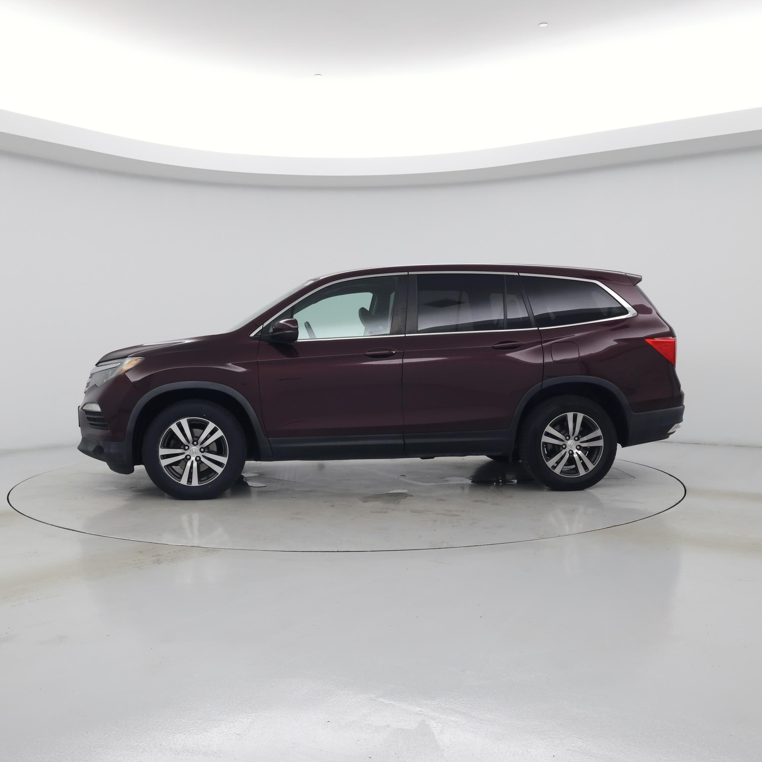Thumbnail: 2017 Honda Pilot - 3
