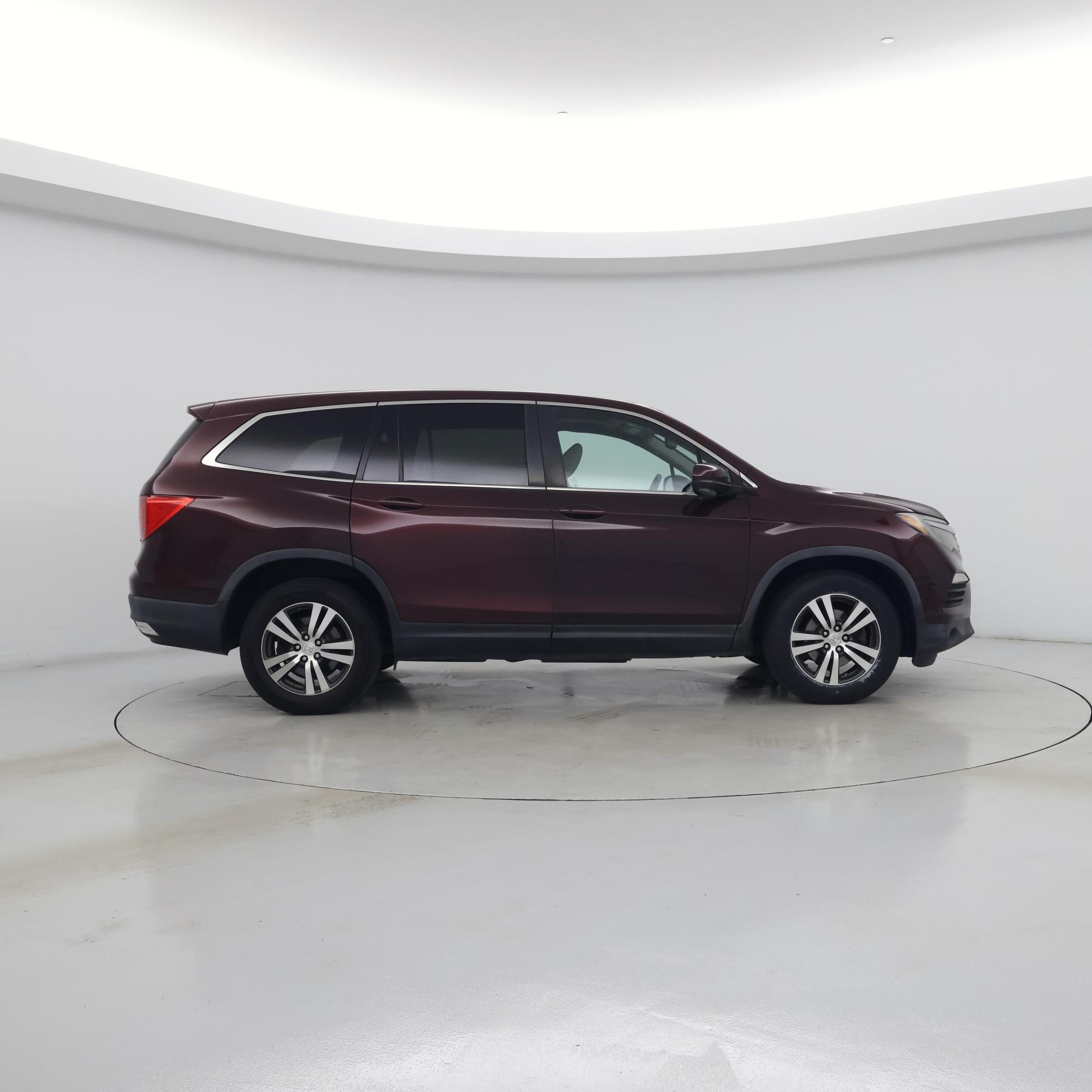 Thumbnail: 2017 Honda Pilot - 7