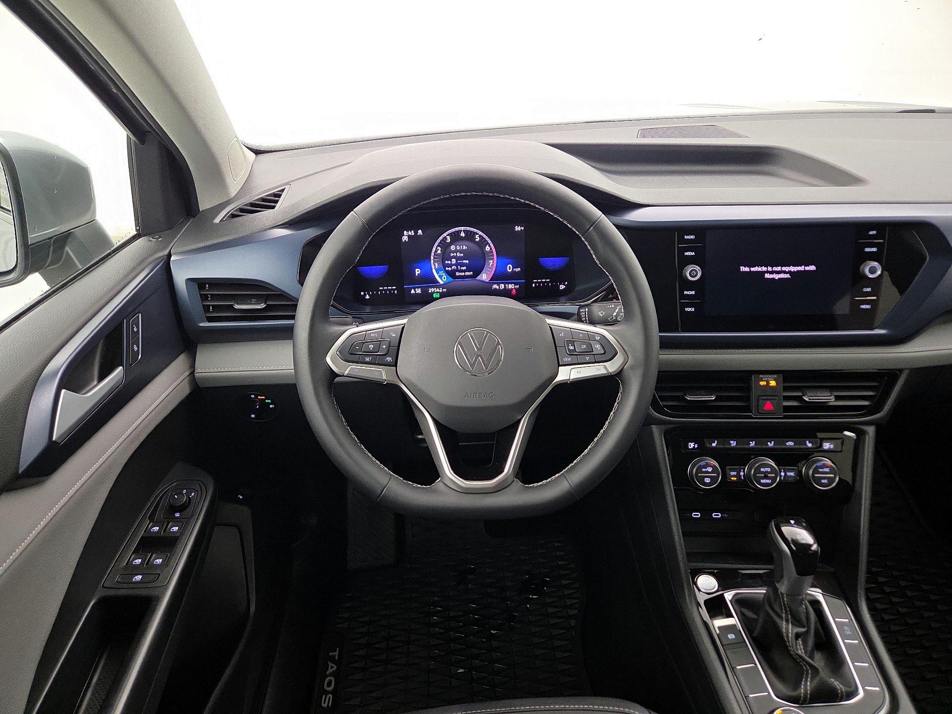 Thumbnail: 2024 Volkswagen Taos - 10