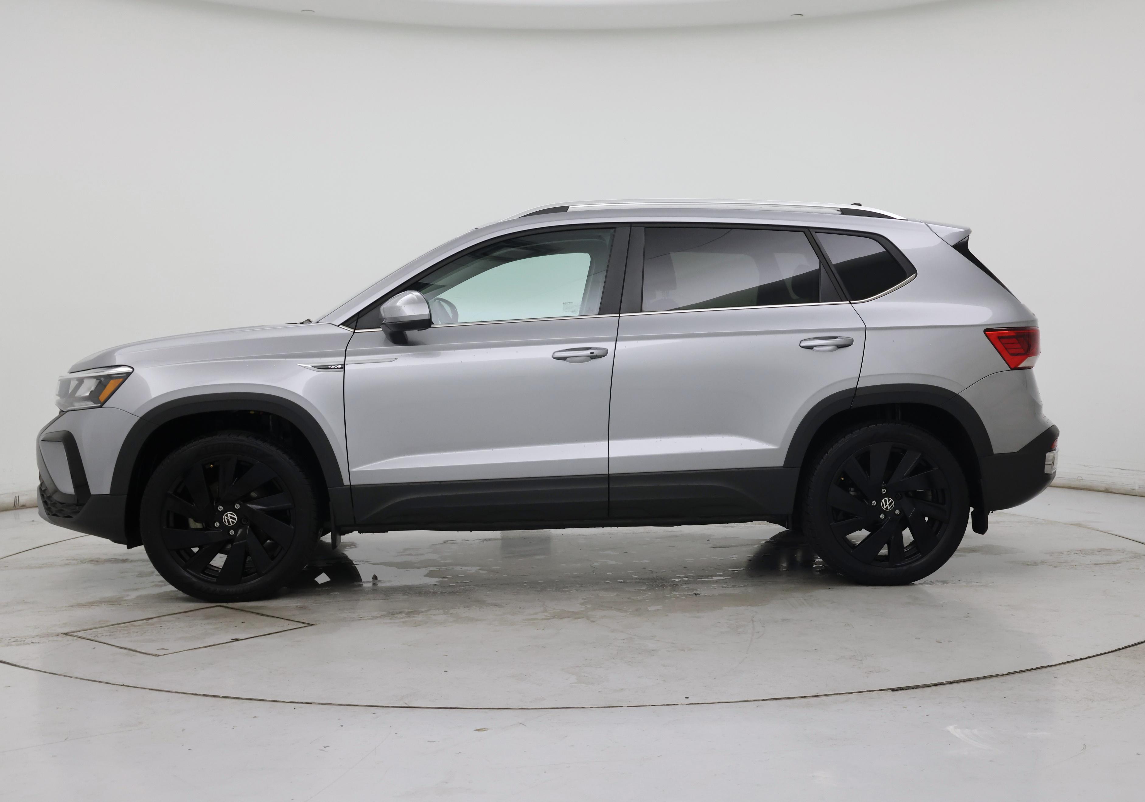 Thumbnail: 2024 Volkswagen Taos - 3