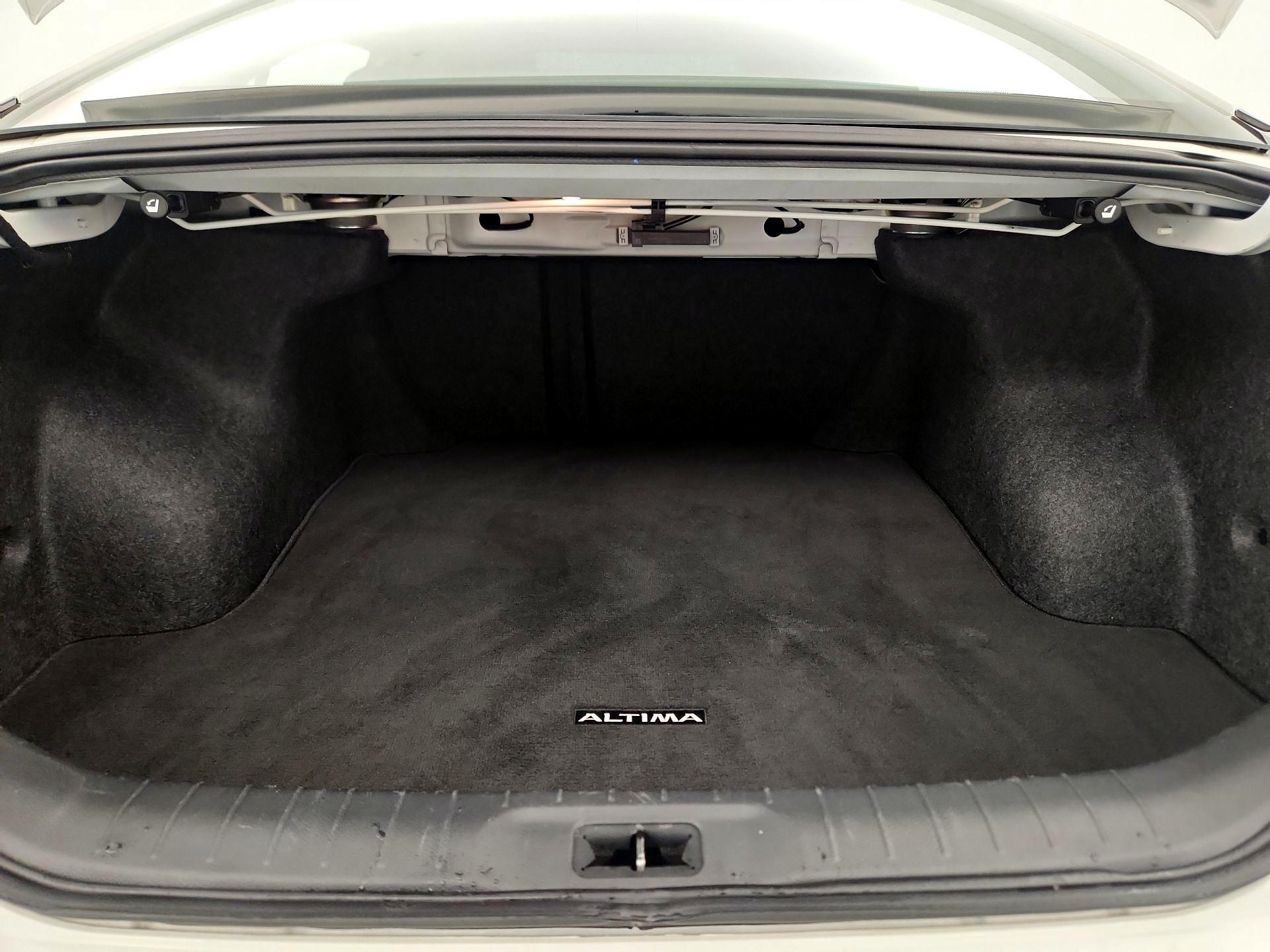 Thumbnail: 2020 Nissan Altima - 20