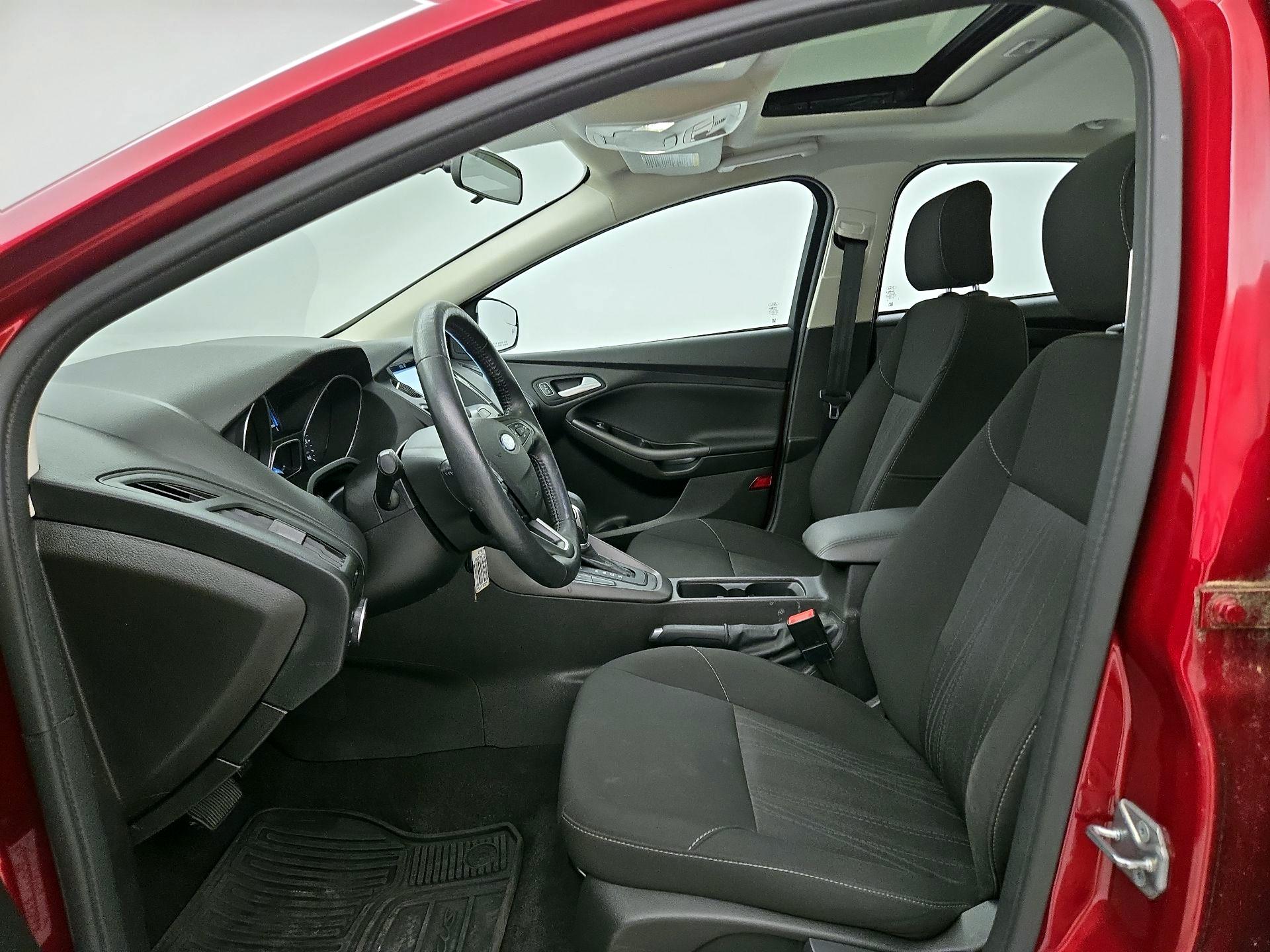 Thumbnail: 2017 Ford Focus - 11