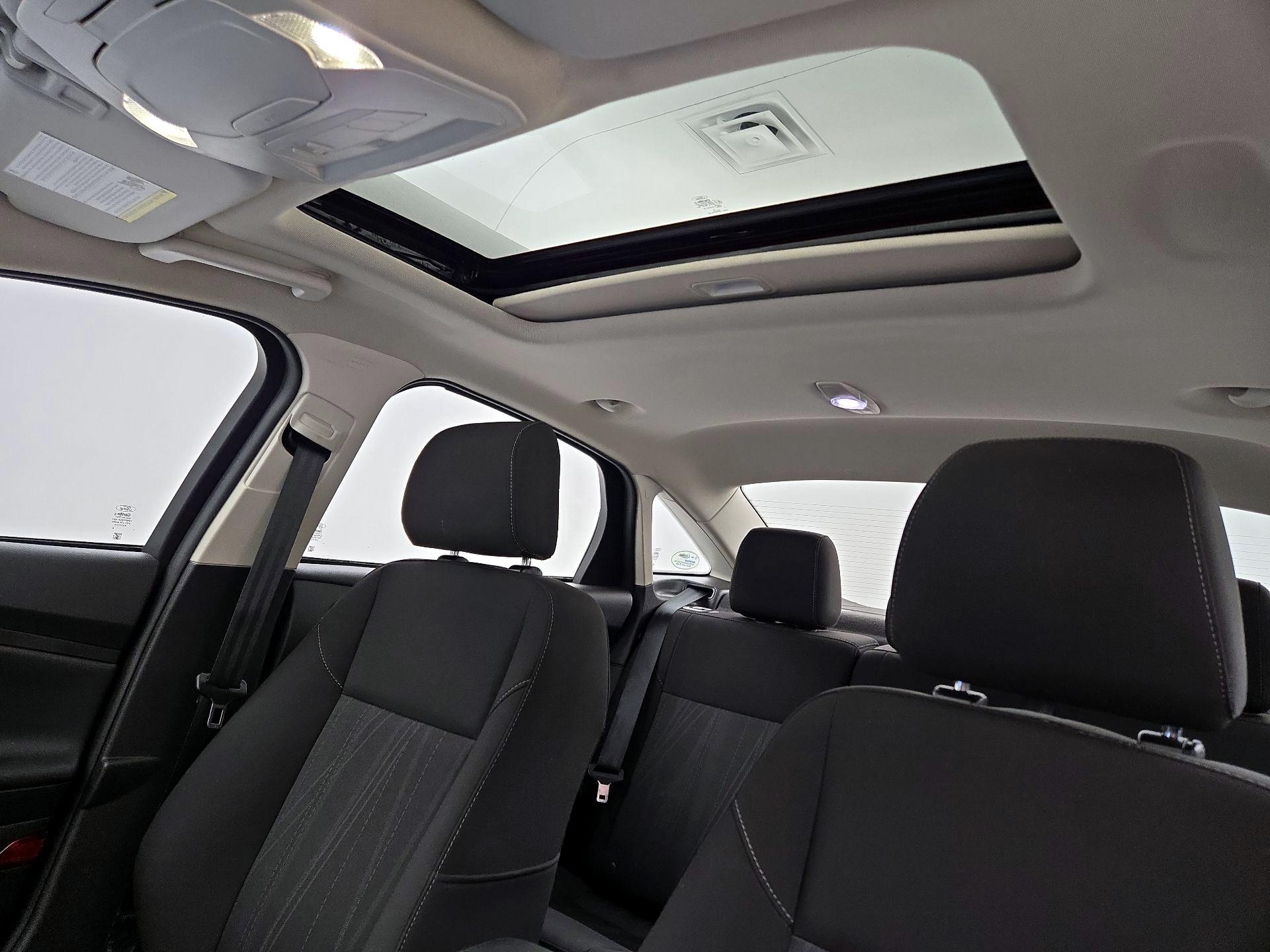 Thumbnail: 2017 Ford Focus - 20