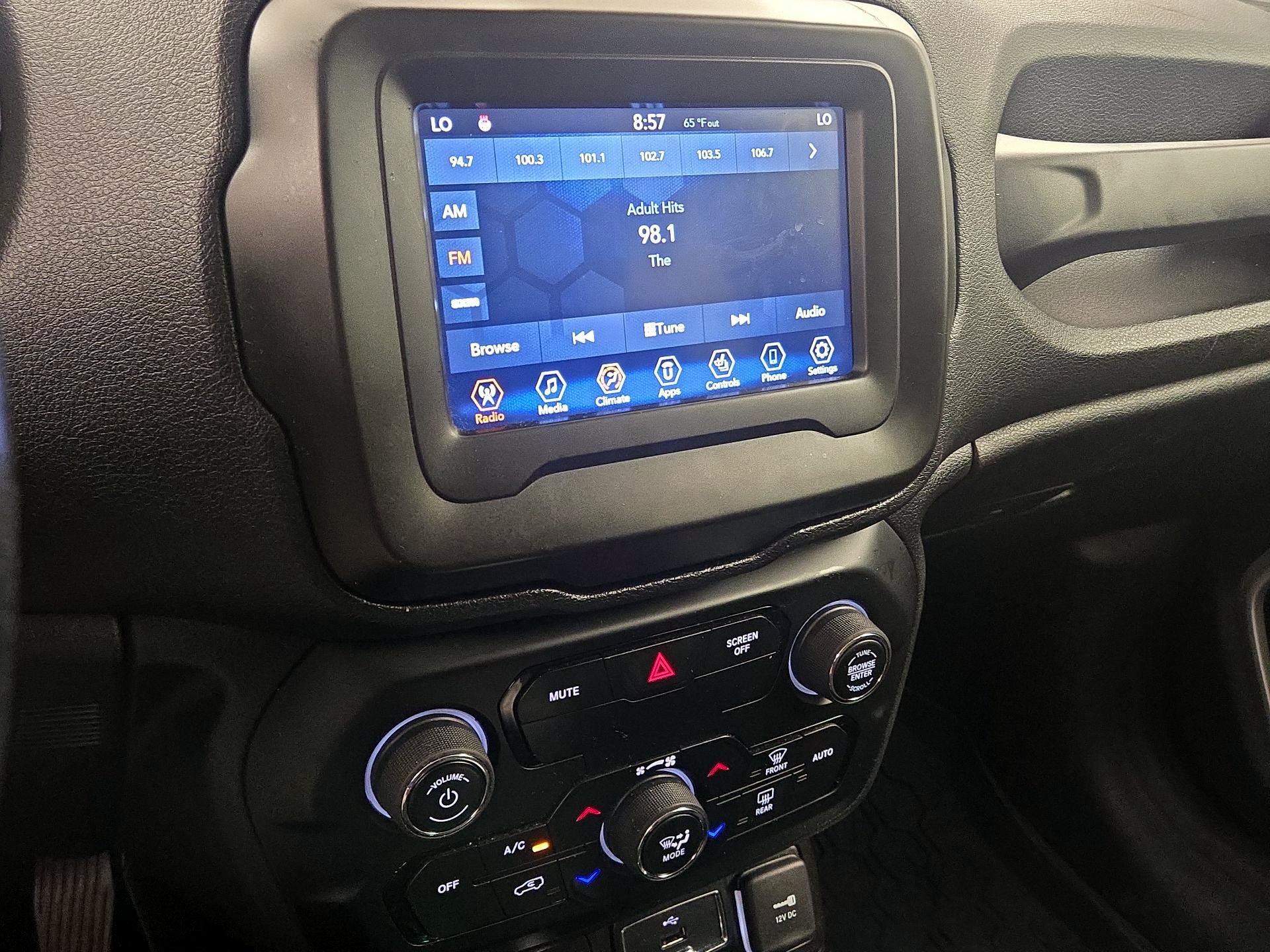 Thumbnail: 2020 Jeep Renegade - 15