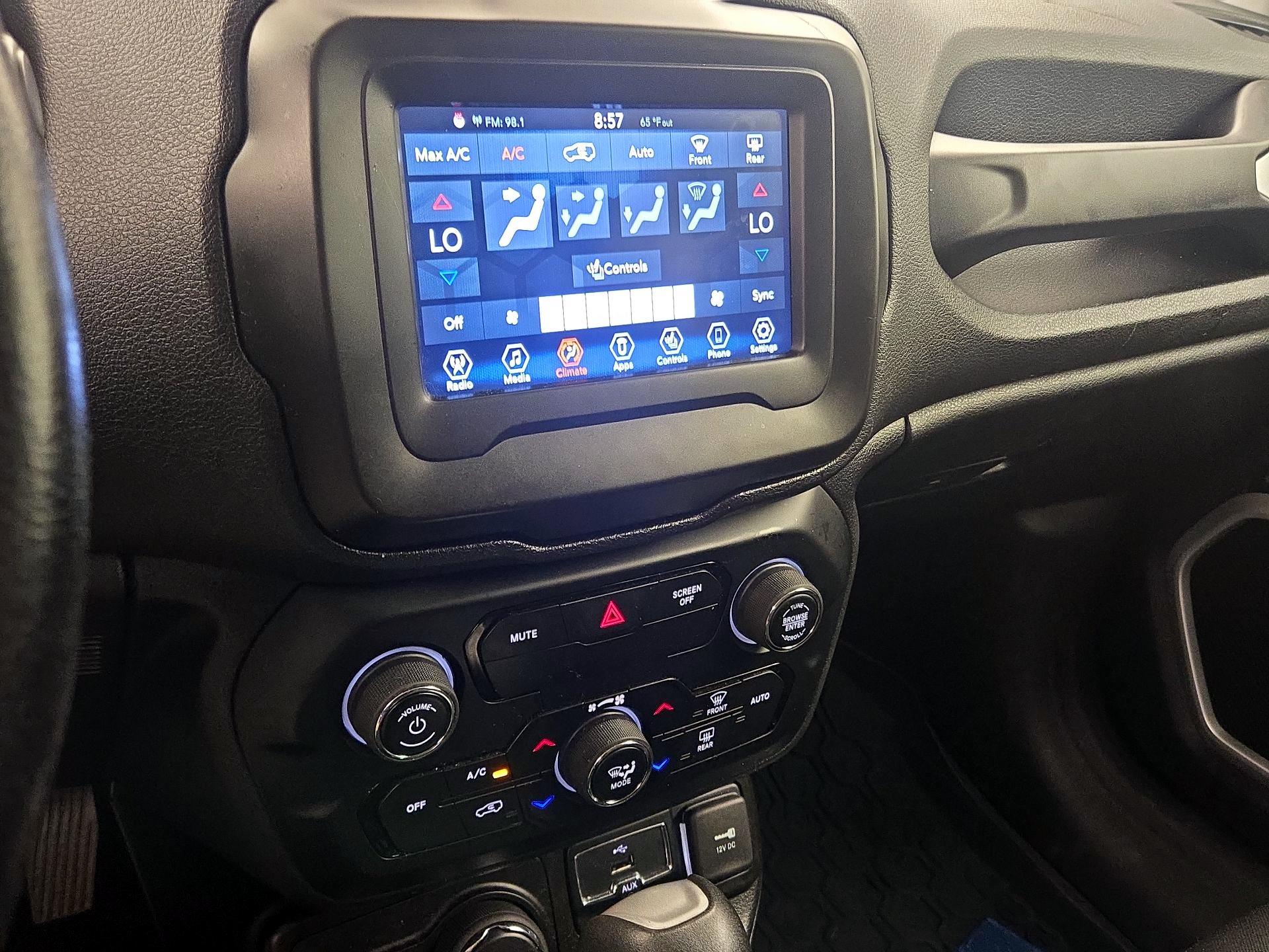 Thumbnail: 2020 Jeep Renegade - 16