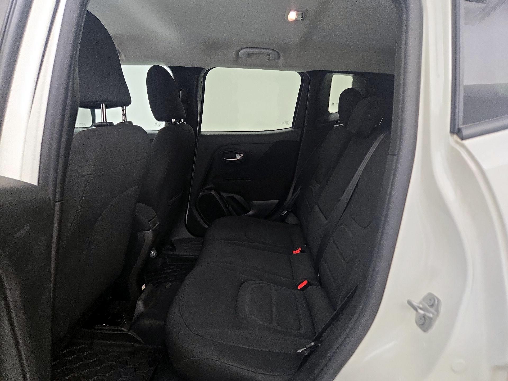 Thumbnail: 2020 Jeep Renegade - 19