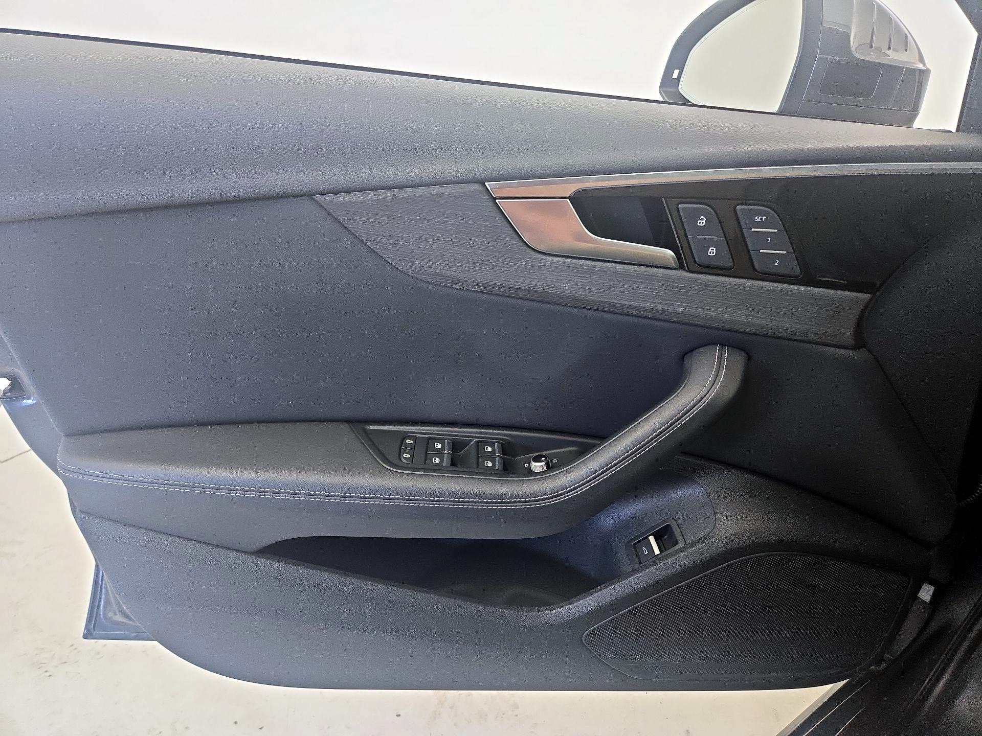 Thumbnail: 2021 Audi A4 - 10